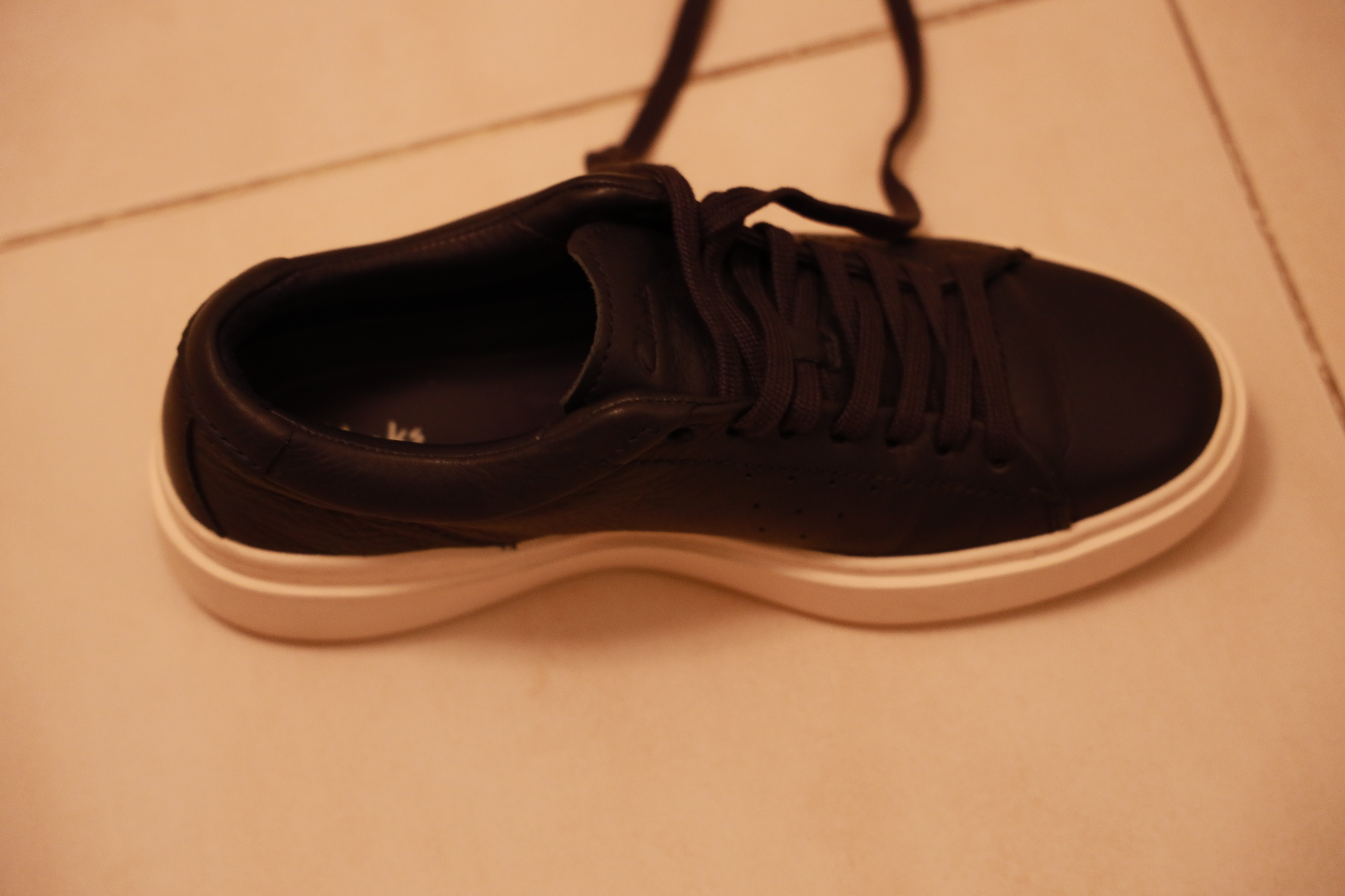 Unisex Sneakers – Lightly Used - Image 6