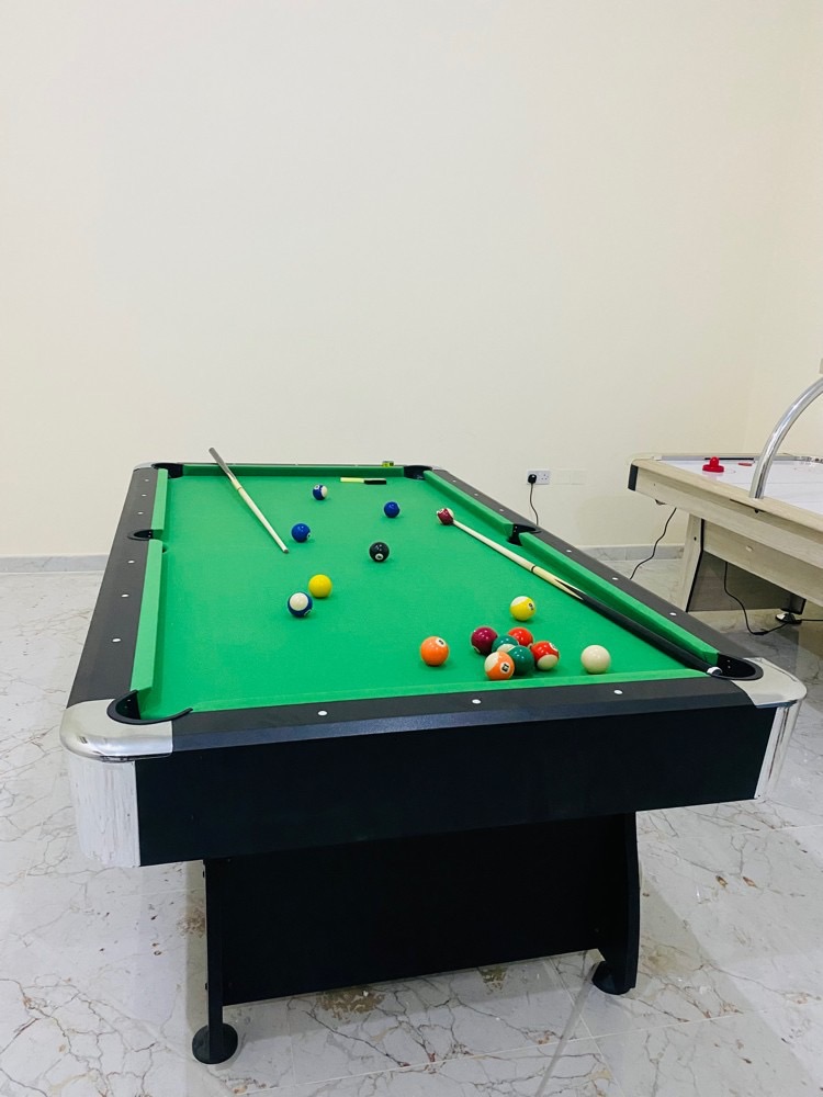 Billiard table 9 feet  - Image 6