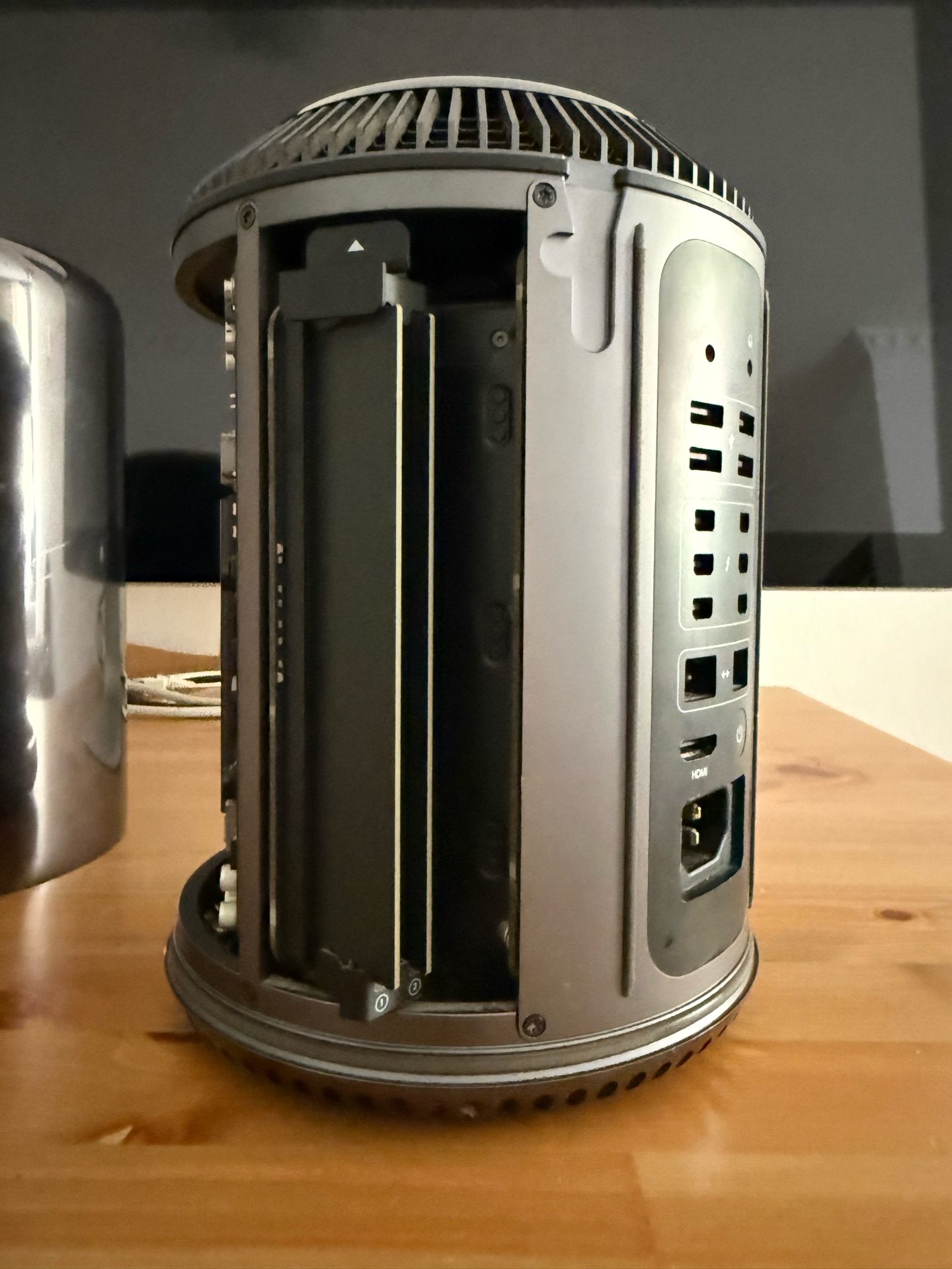 Mac Pro 2013 + Dual Monitor Setup for Sale  - Image 7