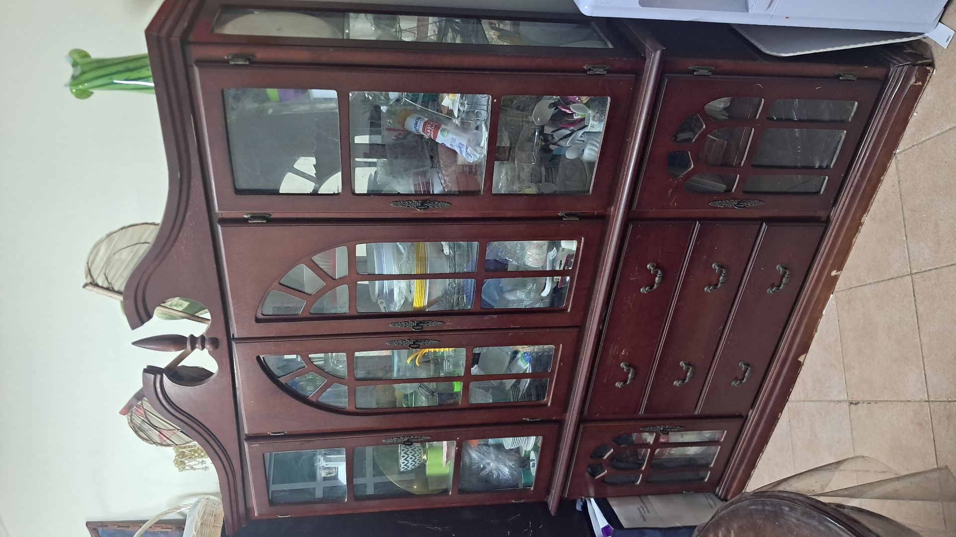 Showcase for sale
 450 QAR - Image 6
