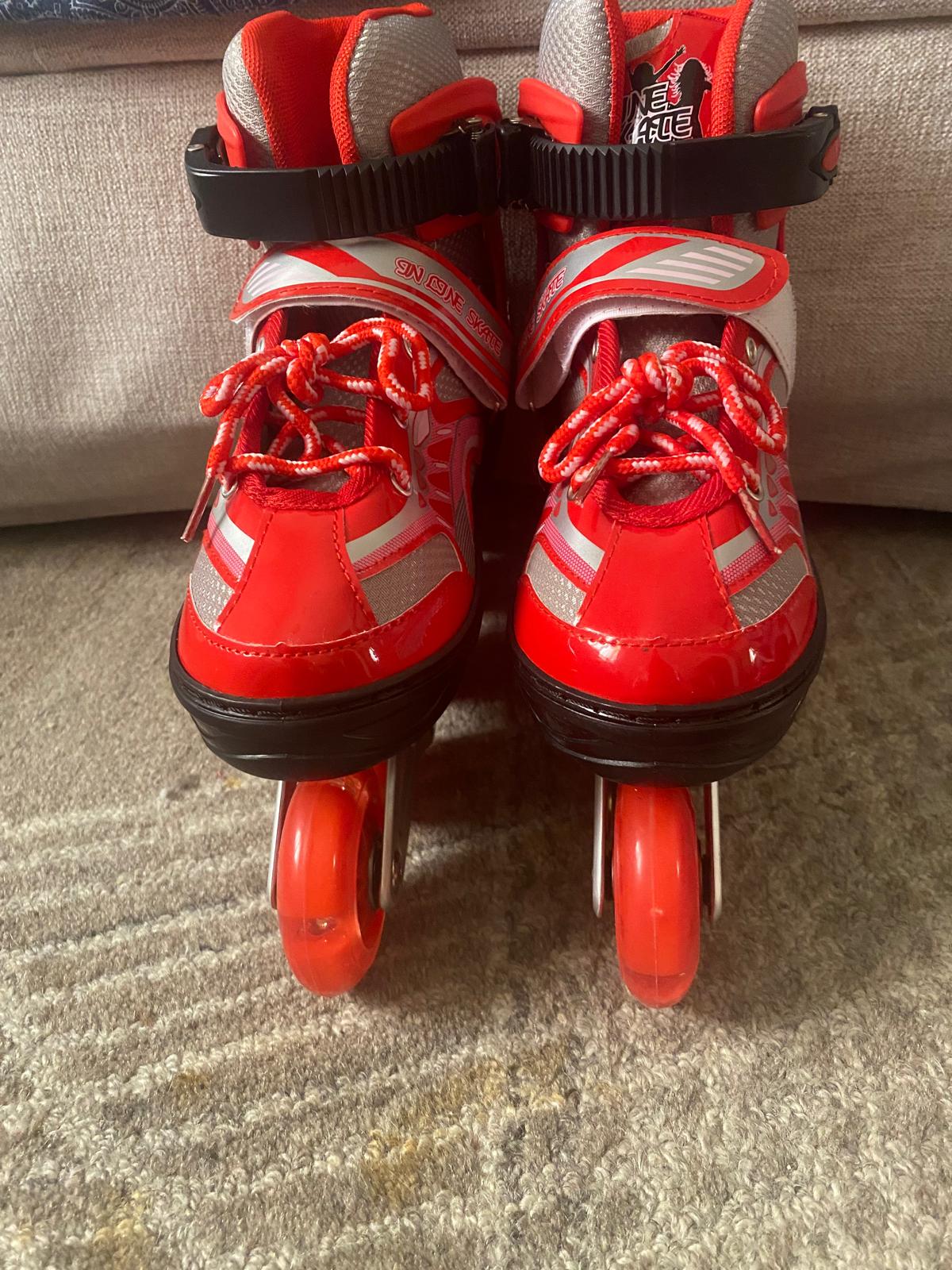 roller skates with protection  - Image 2