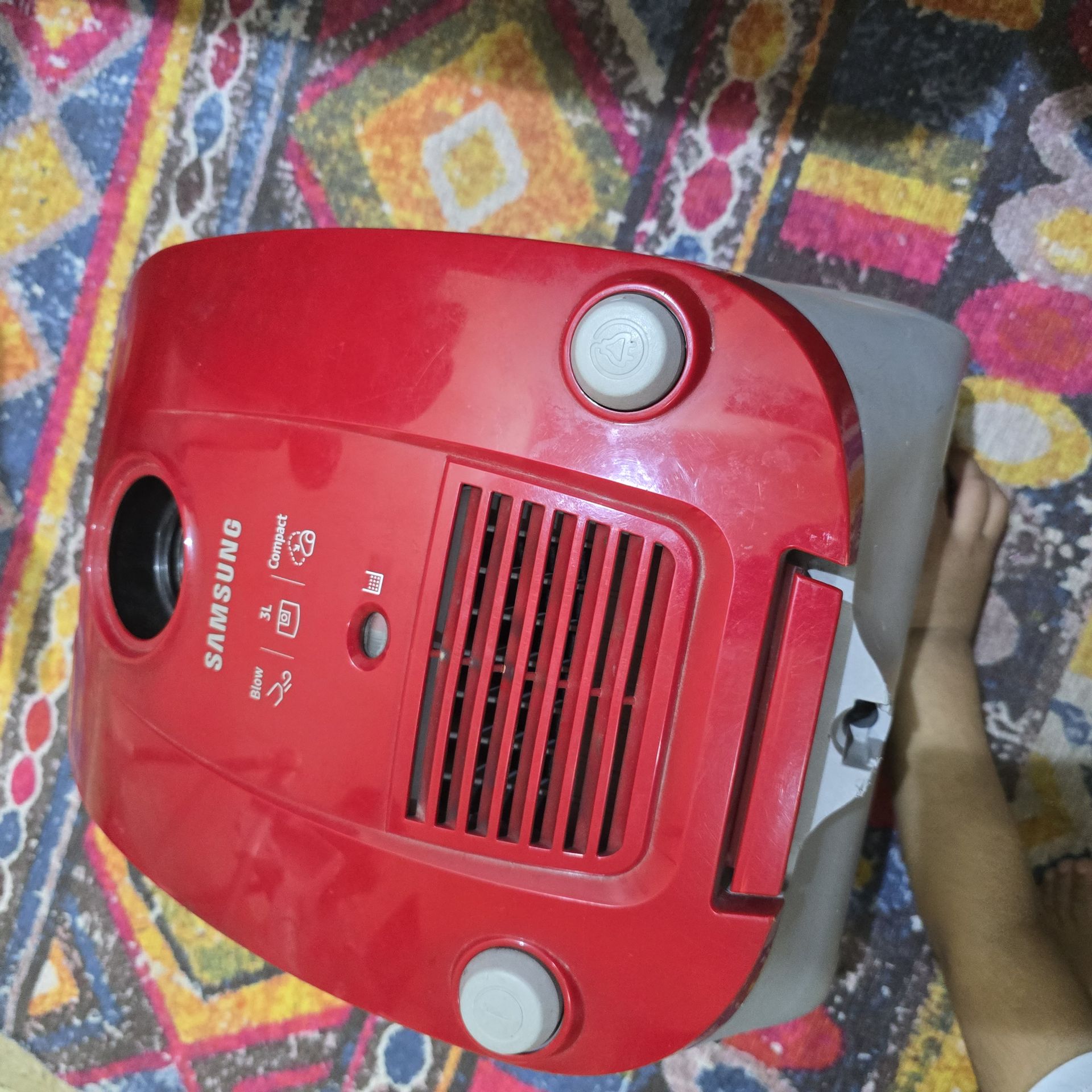 Vacuum cleaner - Image 1