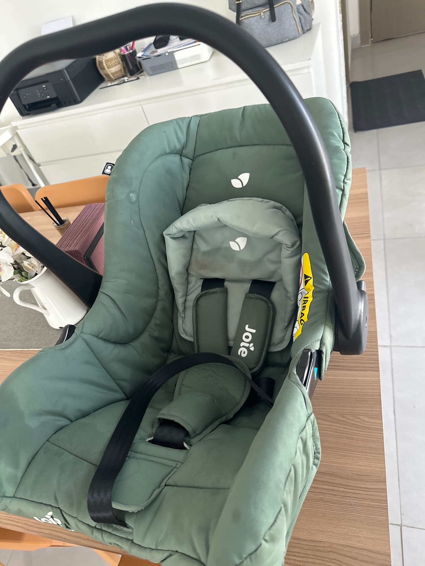 Joie travel car seat - Image 4