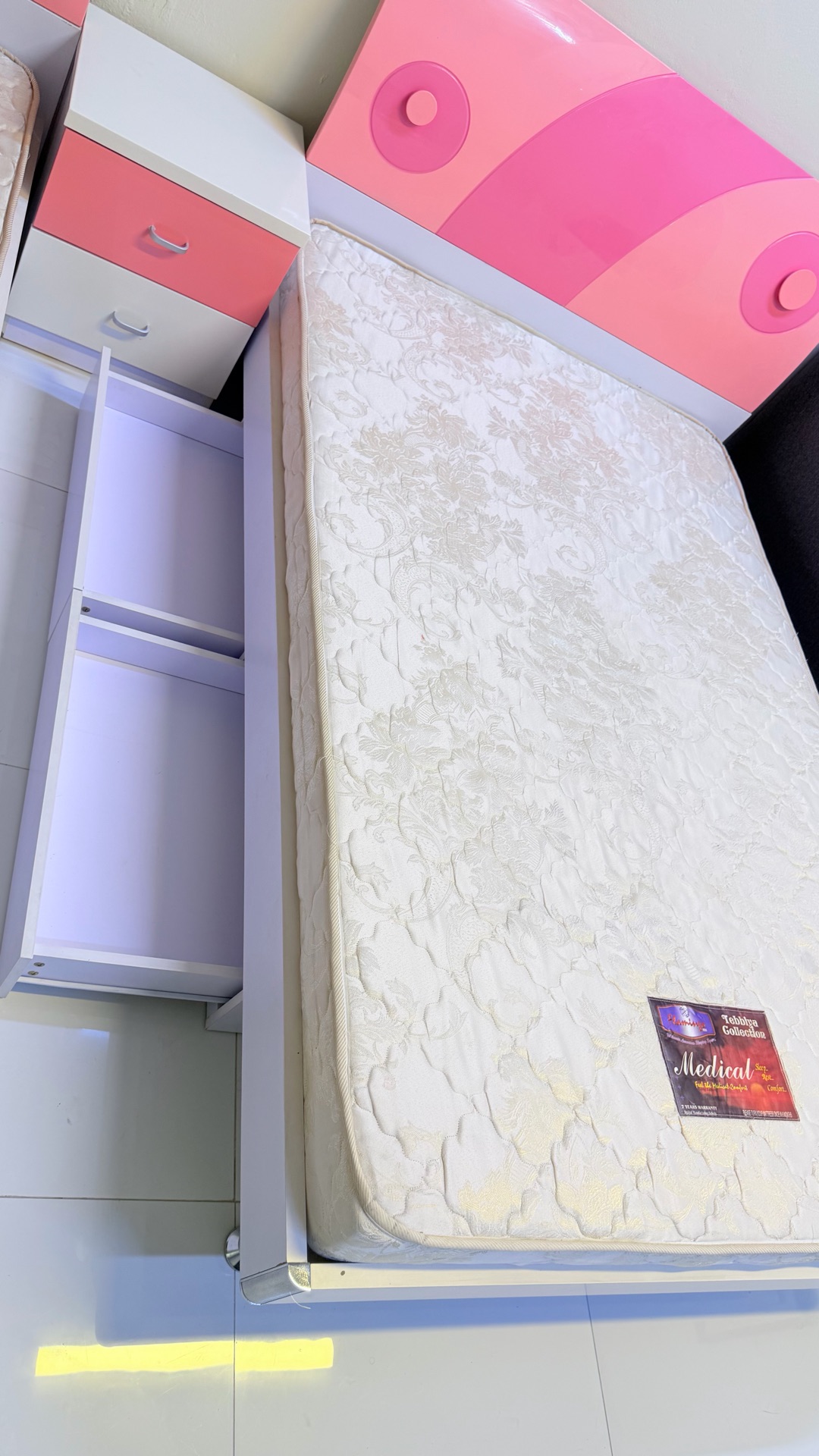2 bed with mattresses  - Image 4