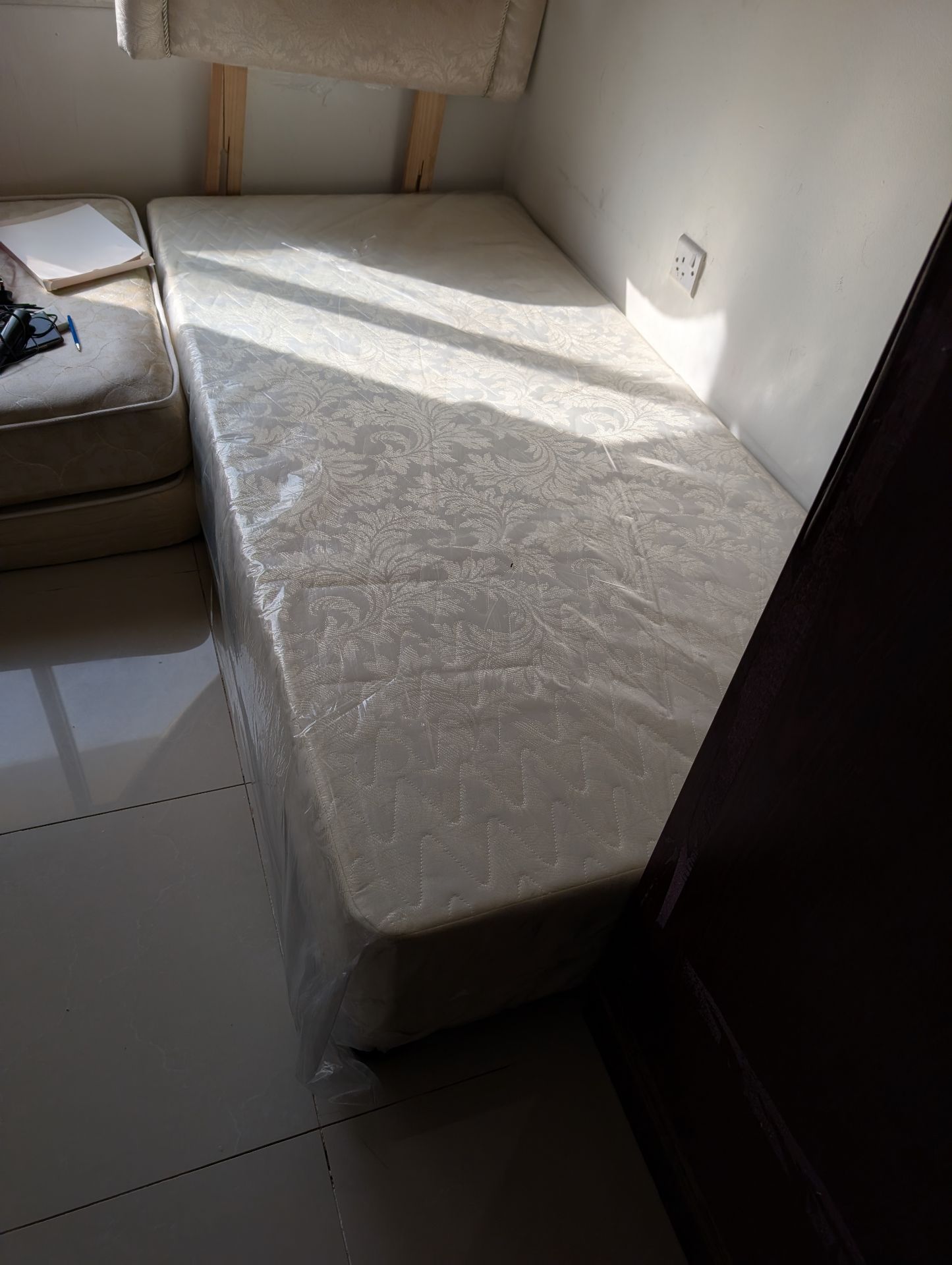 Bed base single coat used but looks brand new. Cover not open. Light weight . - Image 2