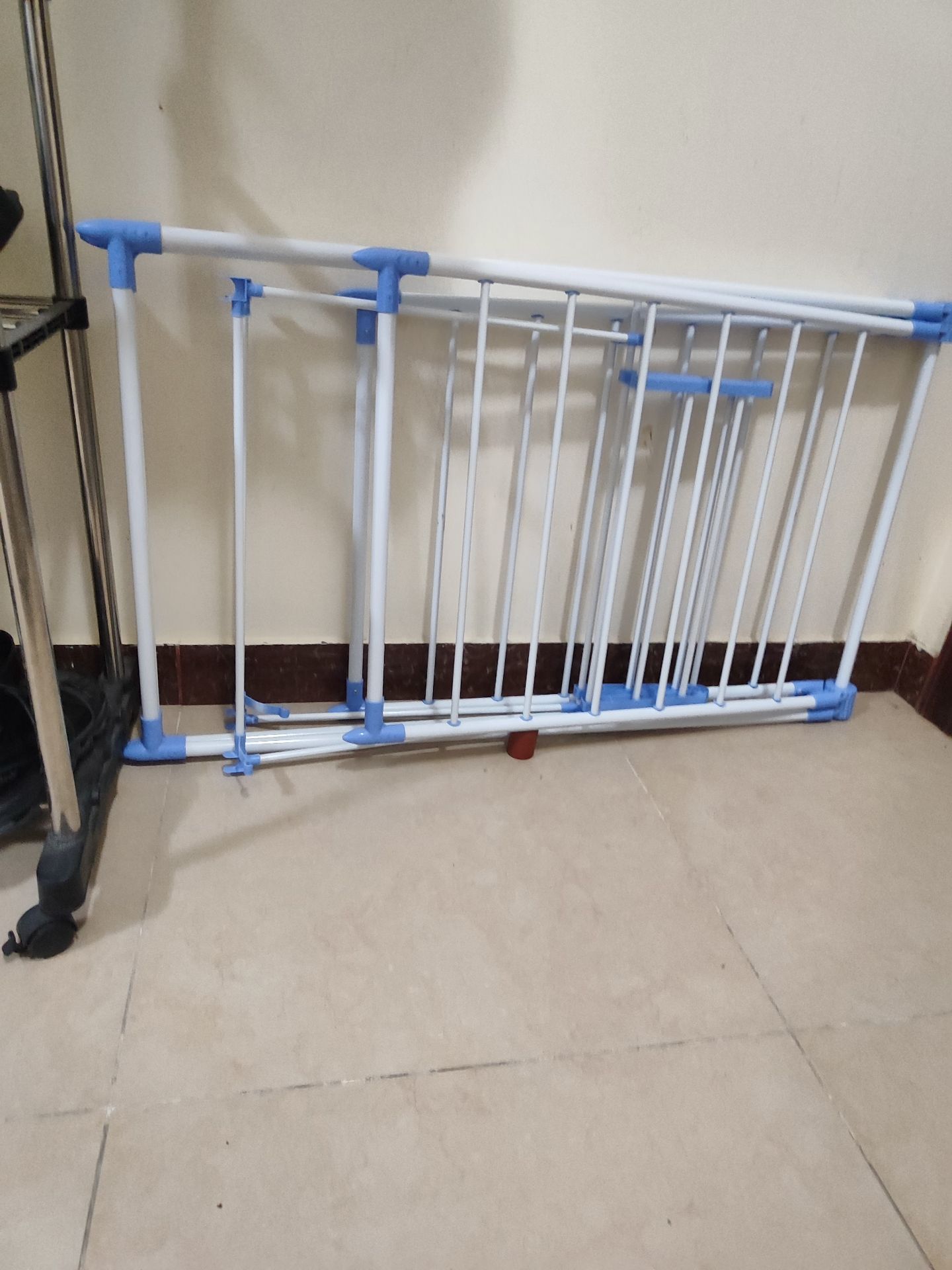 Laundry hanger - Image 3