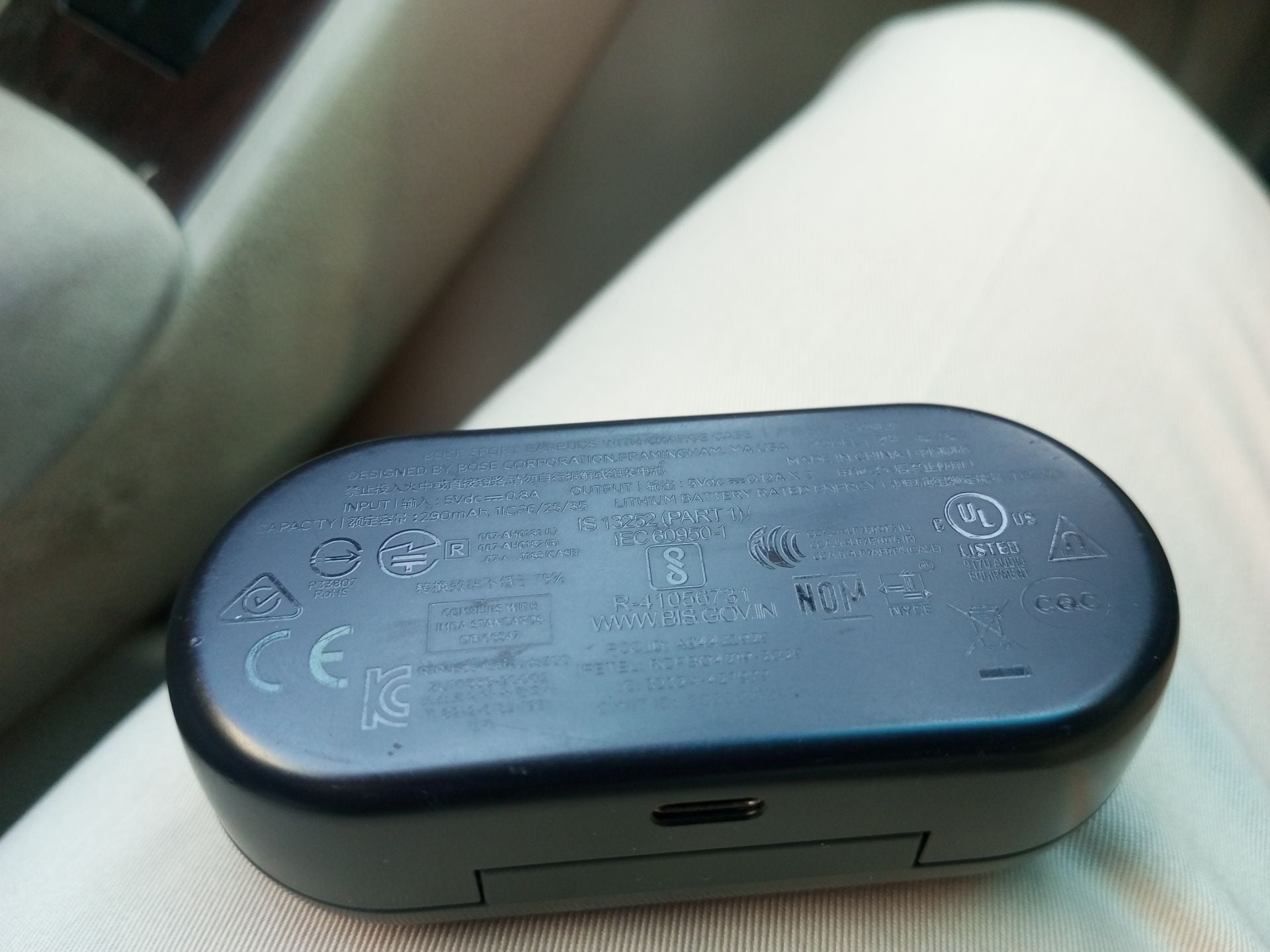 Bose Sport Earbuds - Image 4