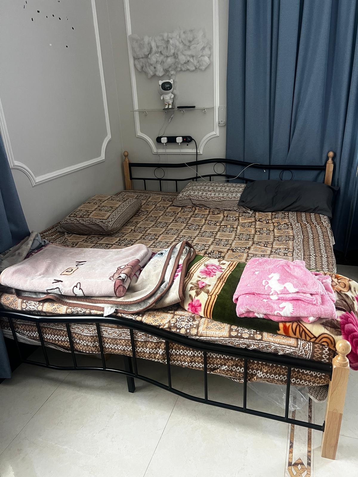 Sigle Bed & King Size Bed (Like New) - Image 6