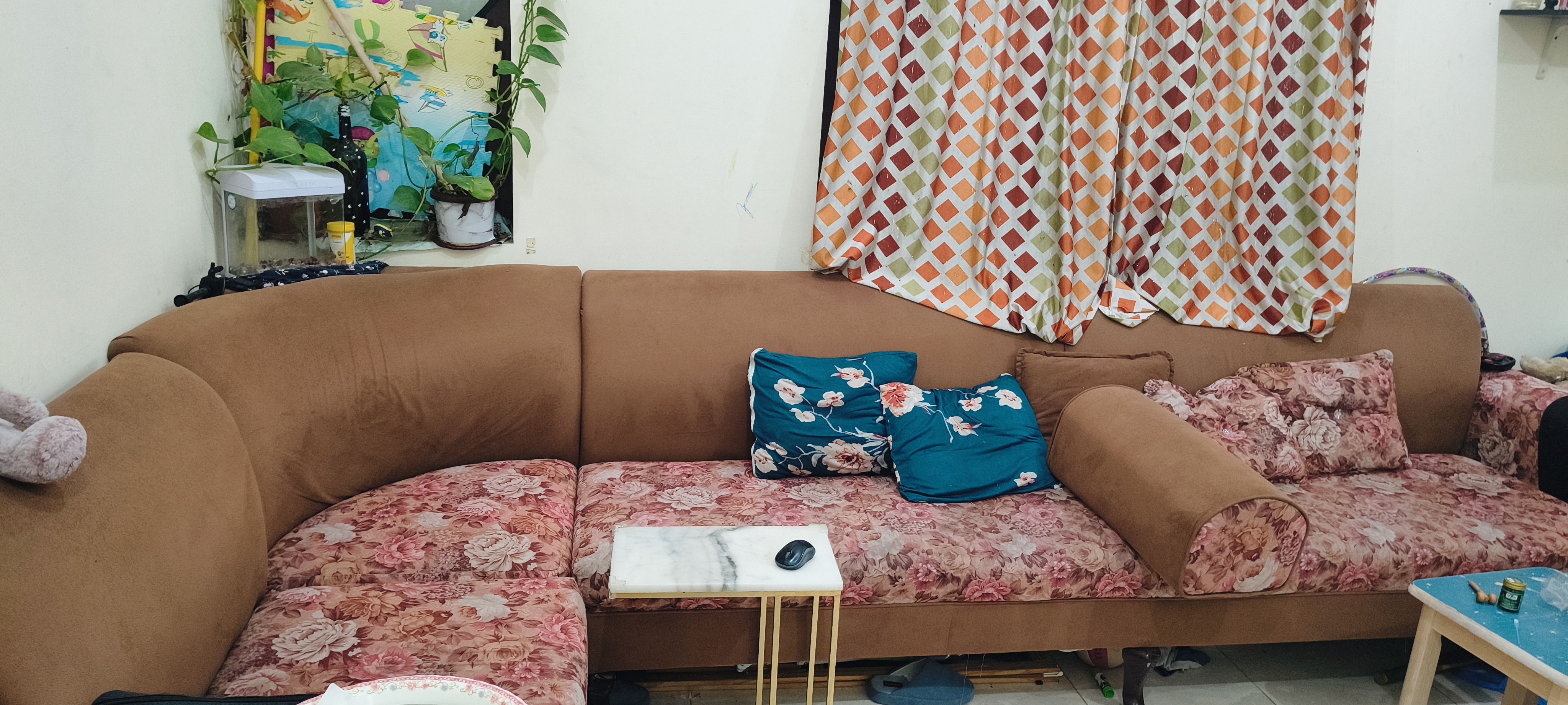 7 seater sofa for sale - Image 3