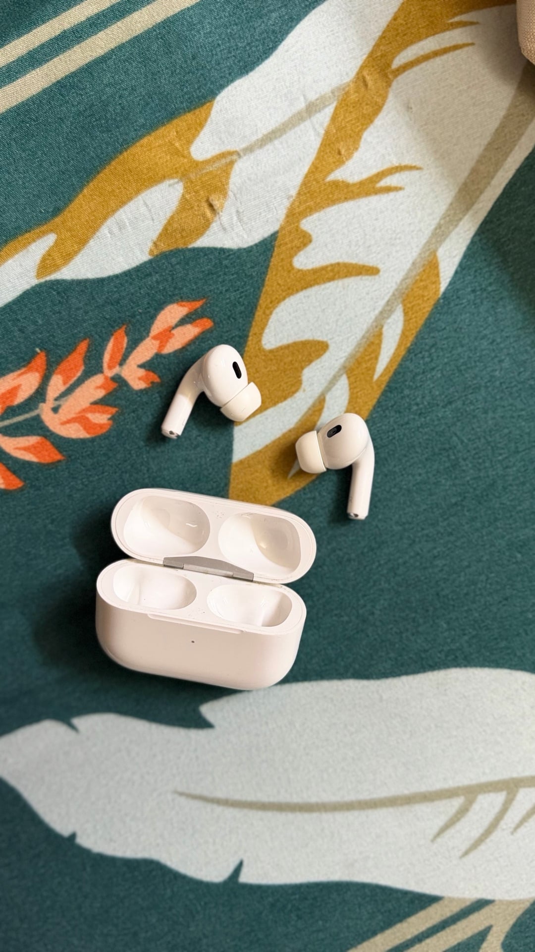 Apple Airpods Pro 2 Type C  - Image 2