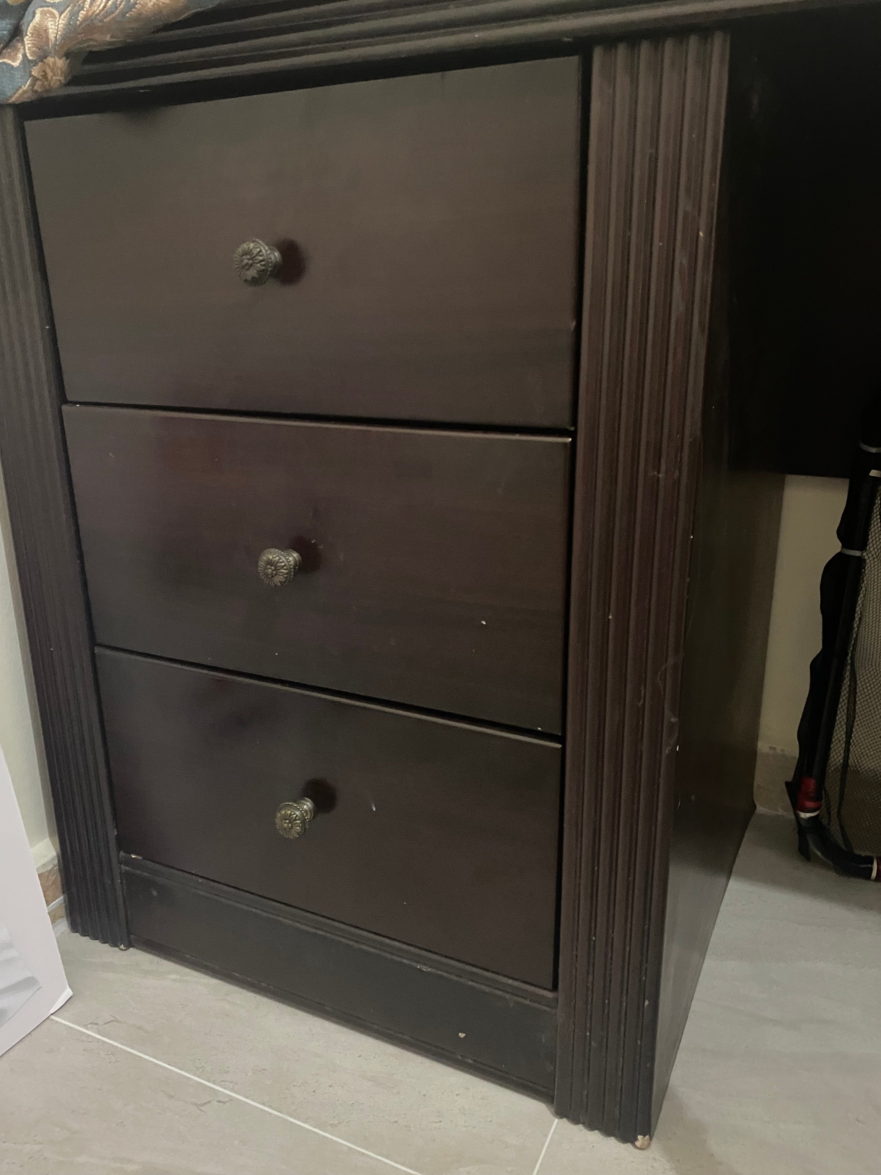Dressing Table with Mirror - Image 2