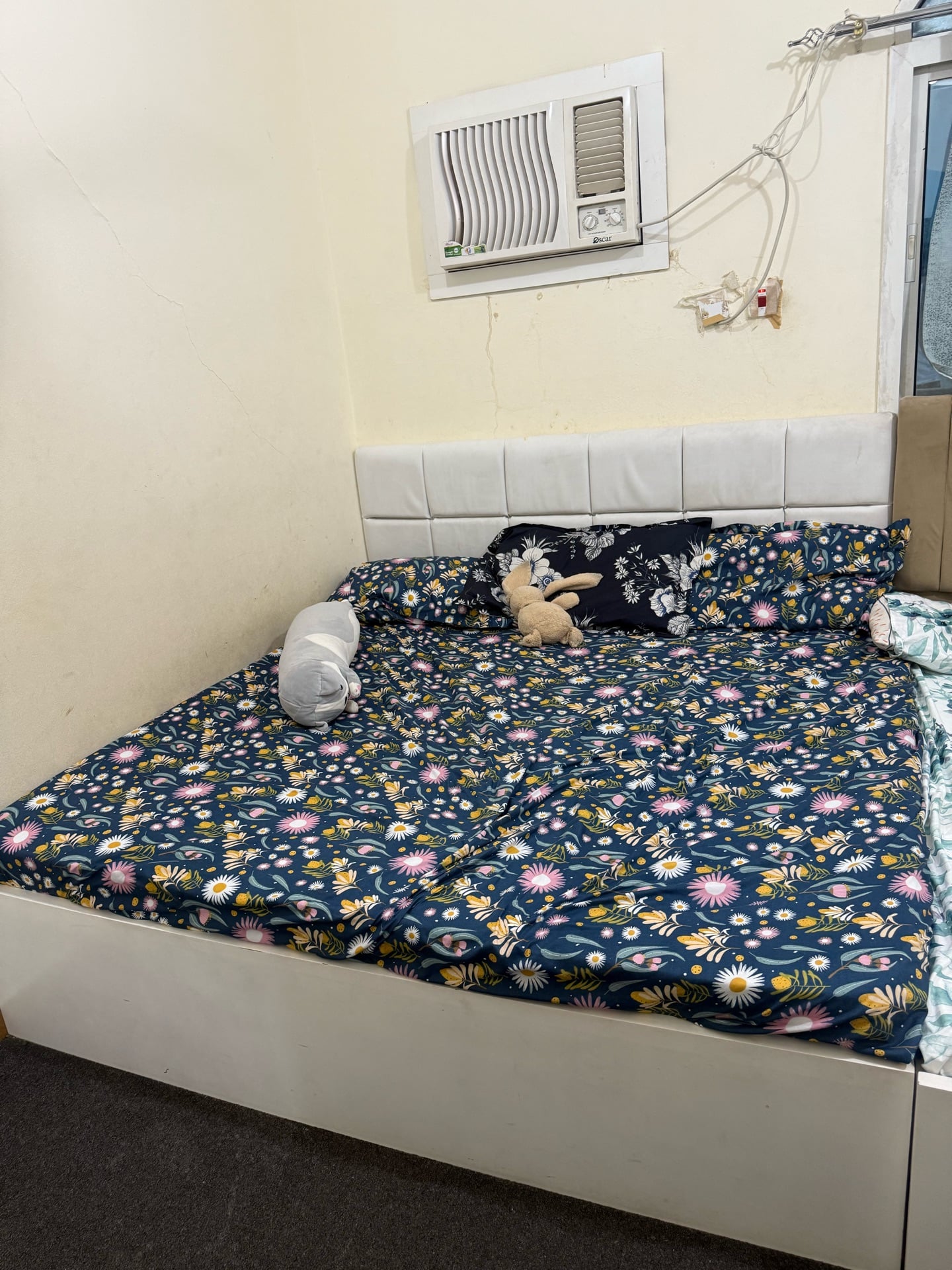 Bed With Dress table and Side table - Image 1