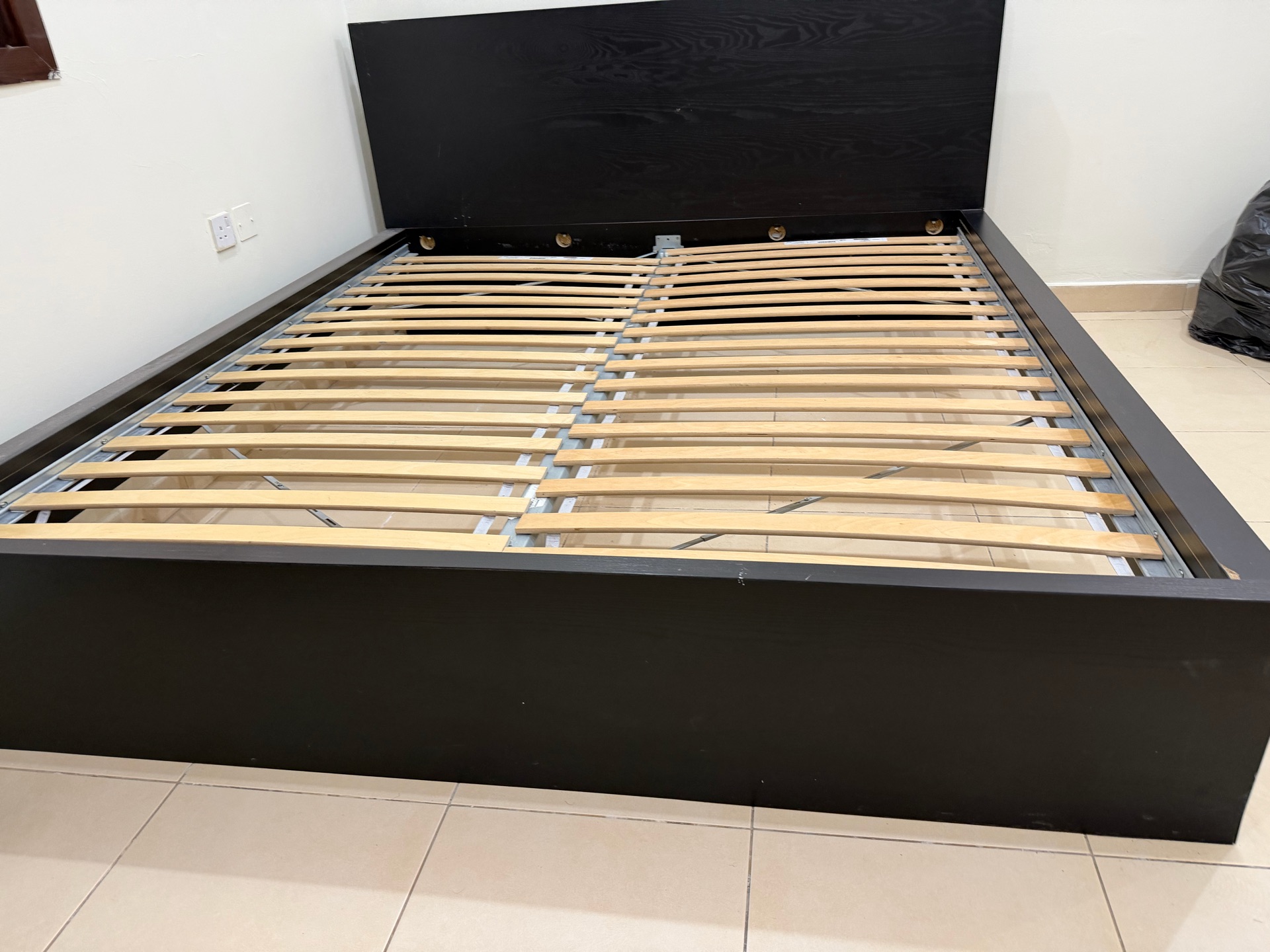 Ikea cot used perfect - Image 4