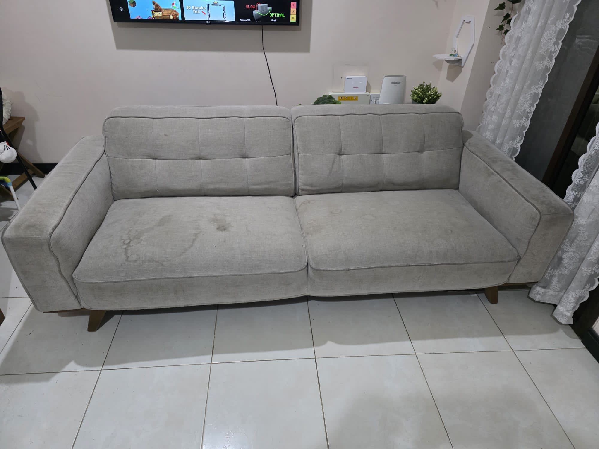 3 seater sofa from Home center - Image 4