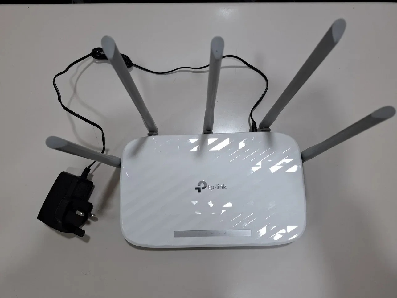 Wi-Fi Router - Image 4