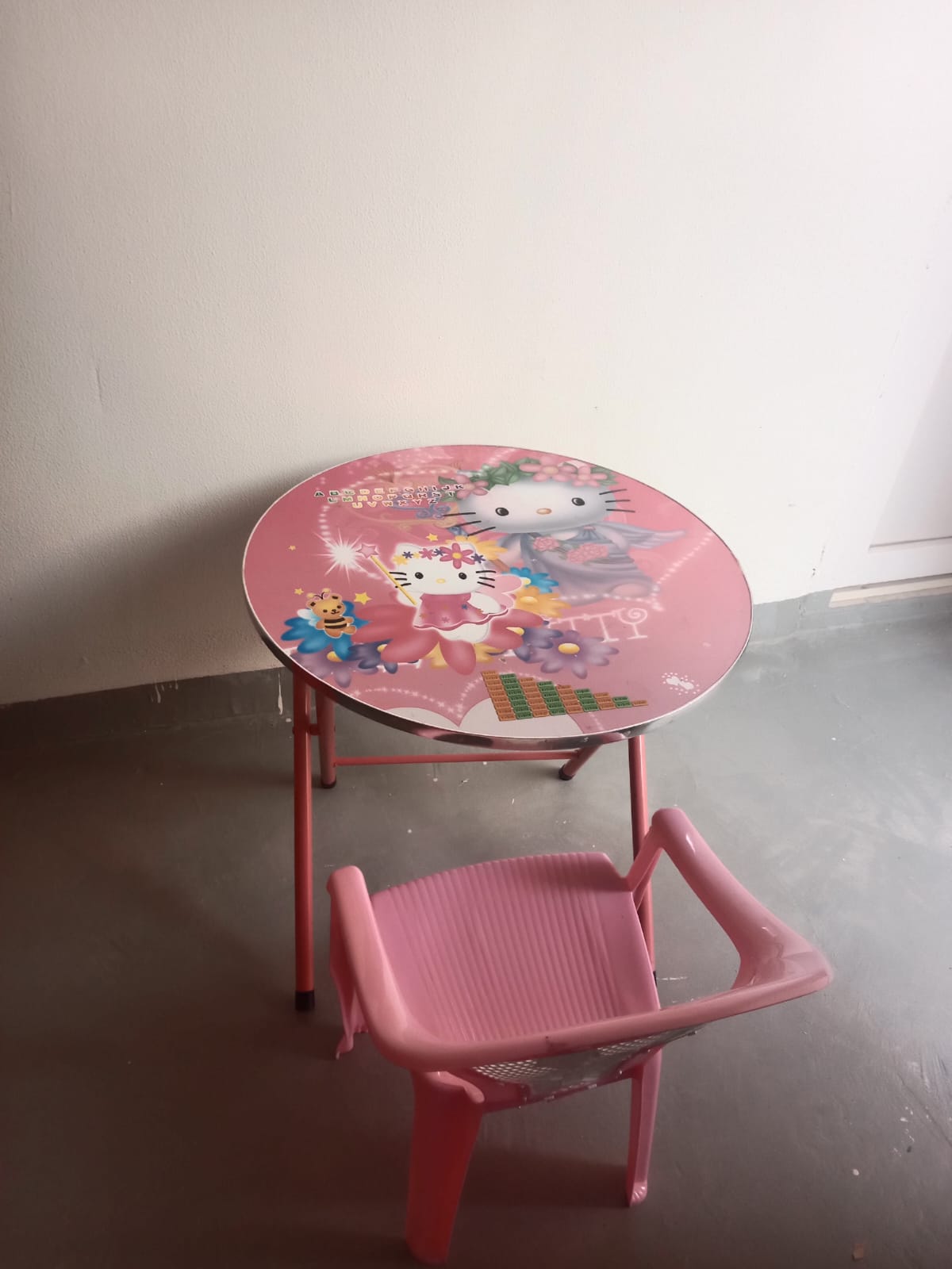 Pink Hello Kitty Kids " Folding Table & Chair " Set - Image 3