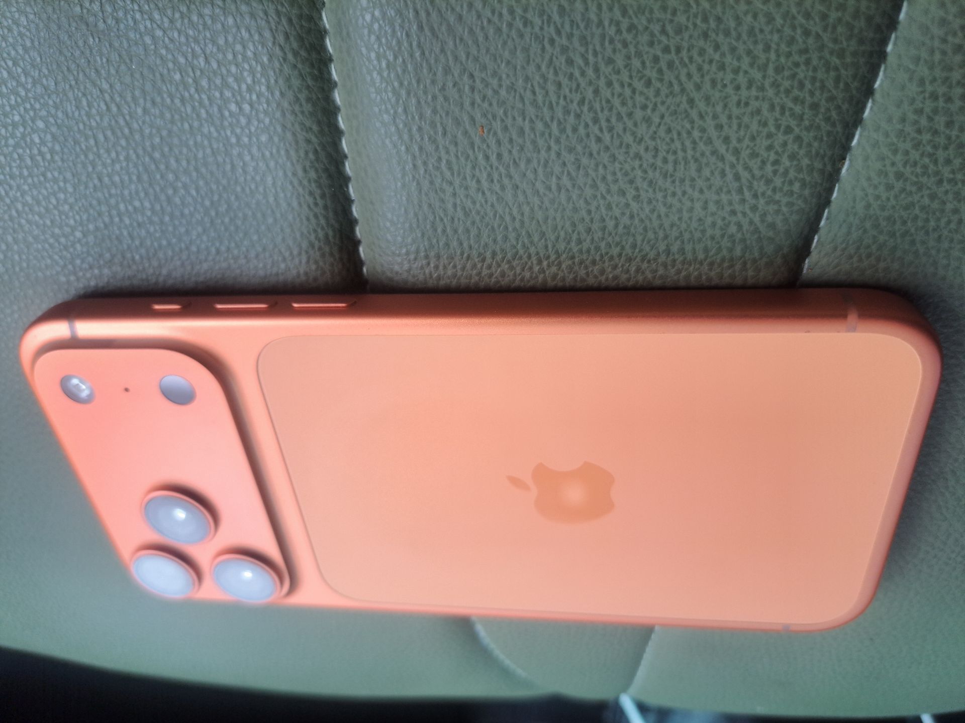 IPhone 17 pro Max 256 GB < 71565610 - Image 10