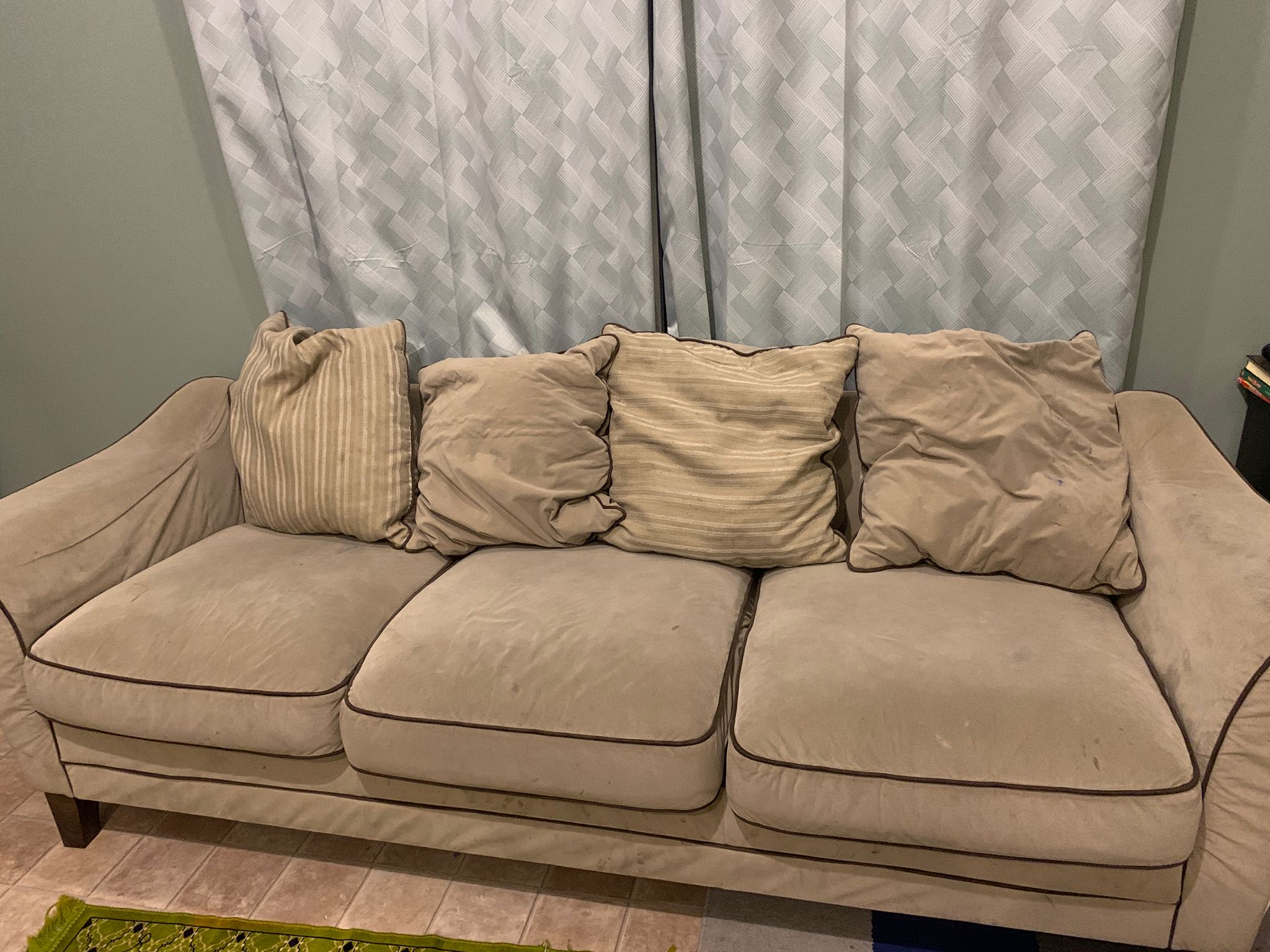 Three seater sofa 225cm x75cm - Image 2