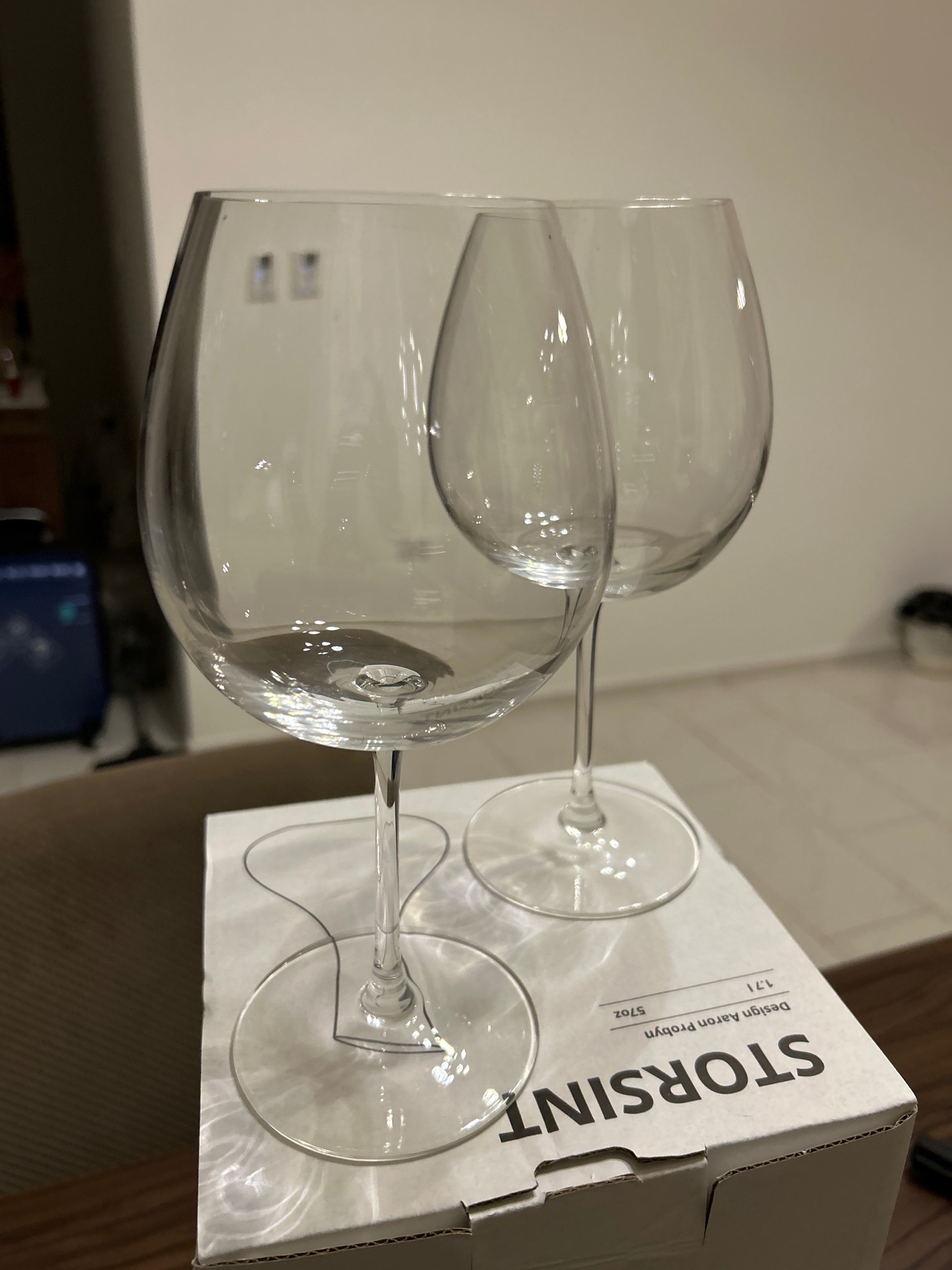 Carafe + 3 glasses + 2 wine glasses  - Image 5