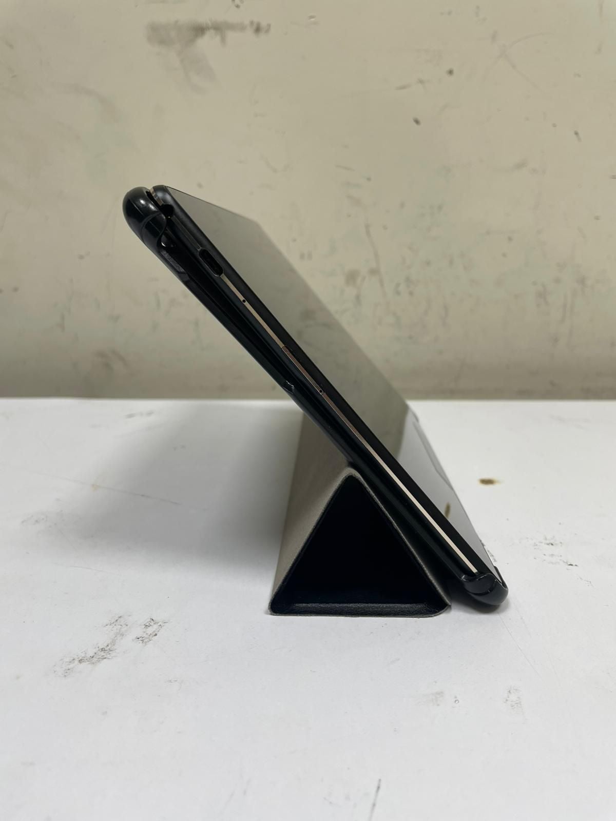 Lenovo Tab P10 - Image 4