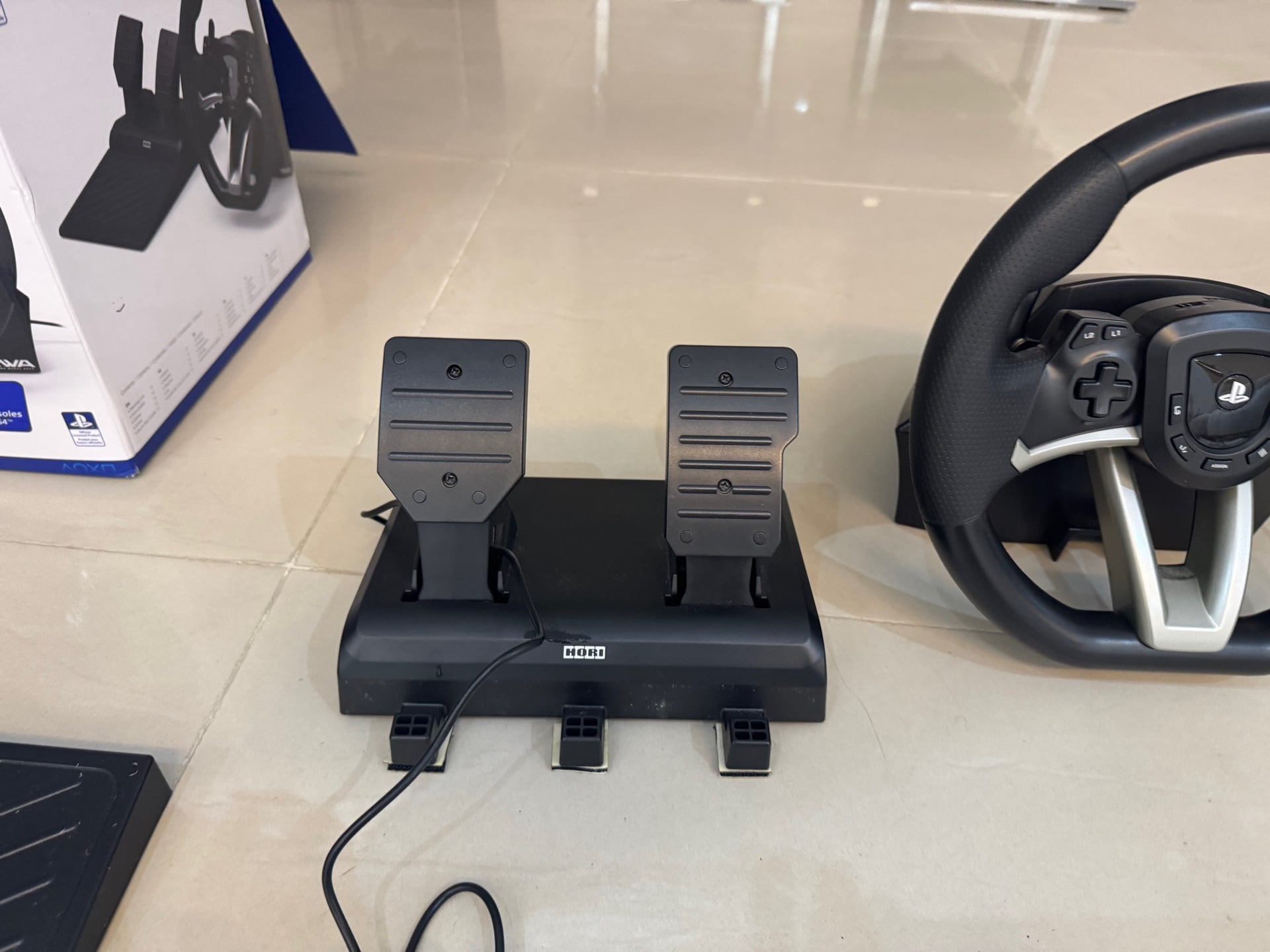 Steering wheel  - Image 5