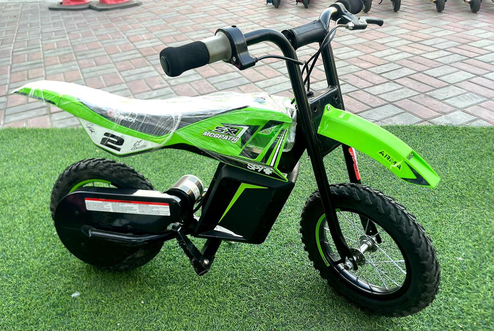 Razor - Image 2