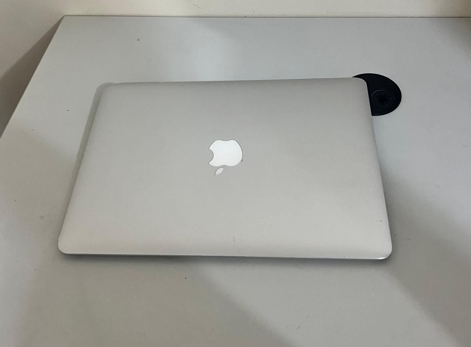 MacBook Air 2017 | Intel Core i5 | 8GB RAM | 128GB SSD | Original Charger | Exce - Image 1