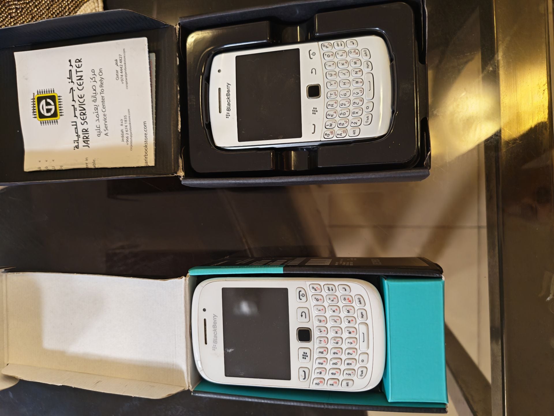 New BlackBerry mobile with all accessories, box and invoice - Image 9