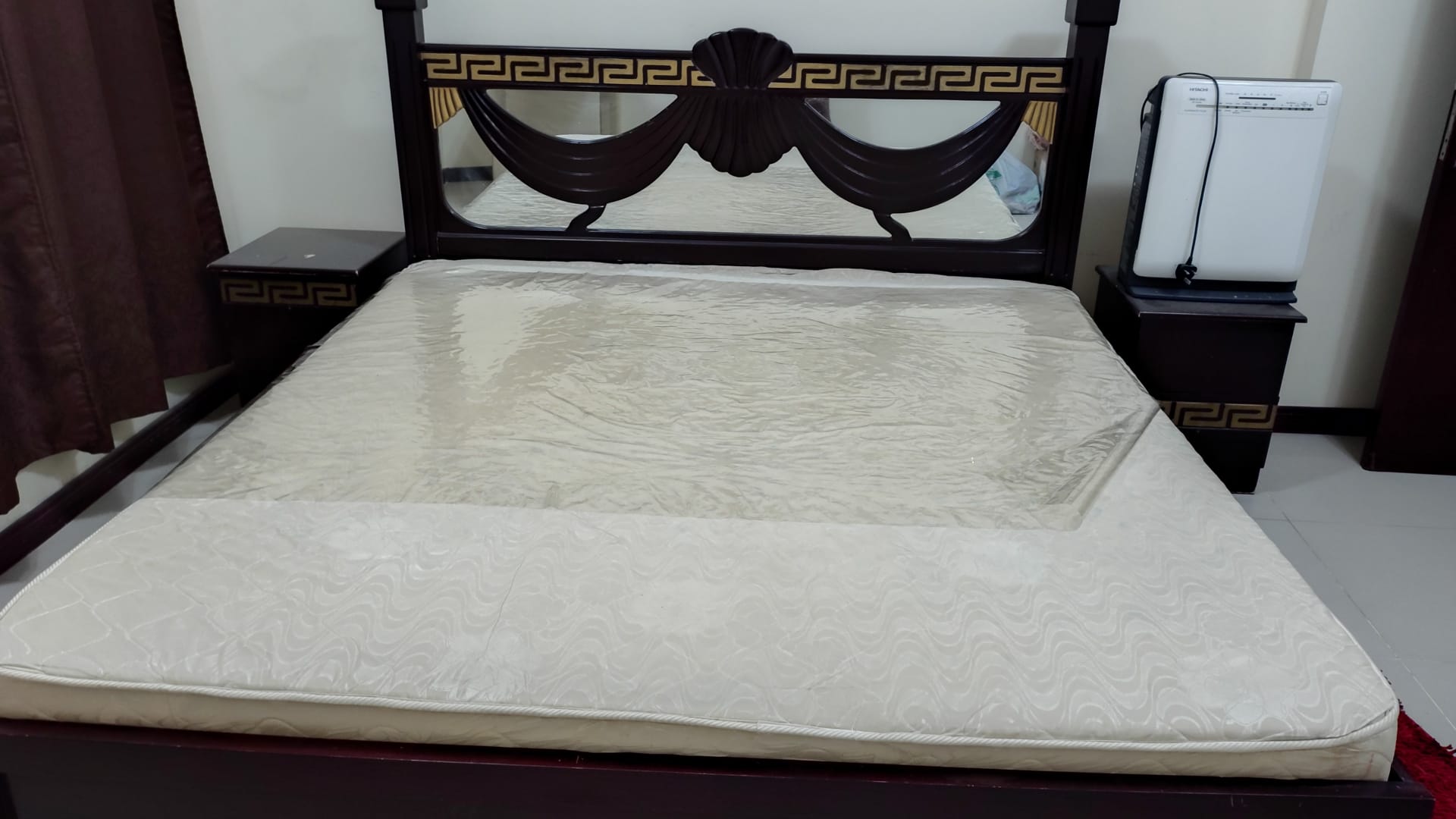 Bed+dressing table+mattress +two side tables - Image 3