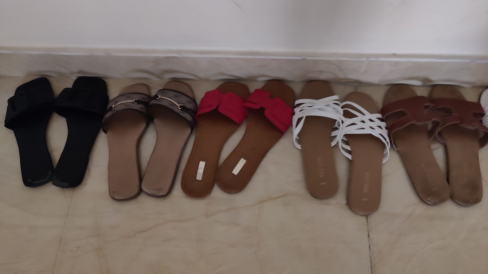Ladies Fashion casual slippers 41 42 take ALL - Image 2
