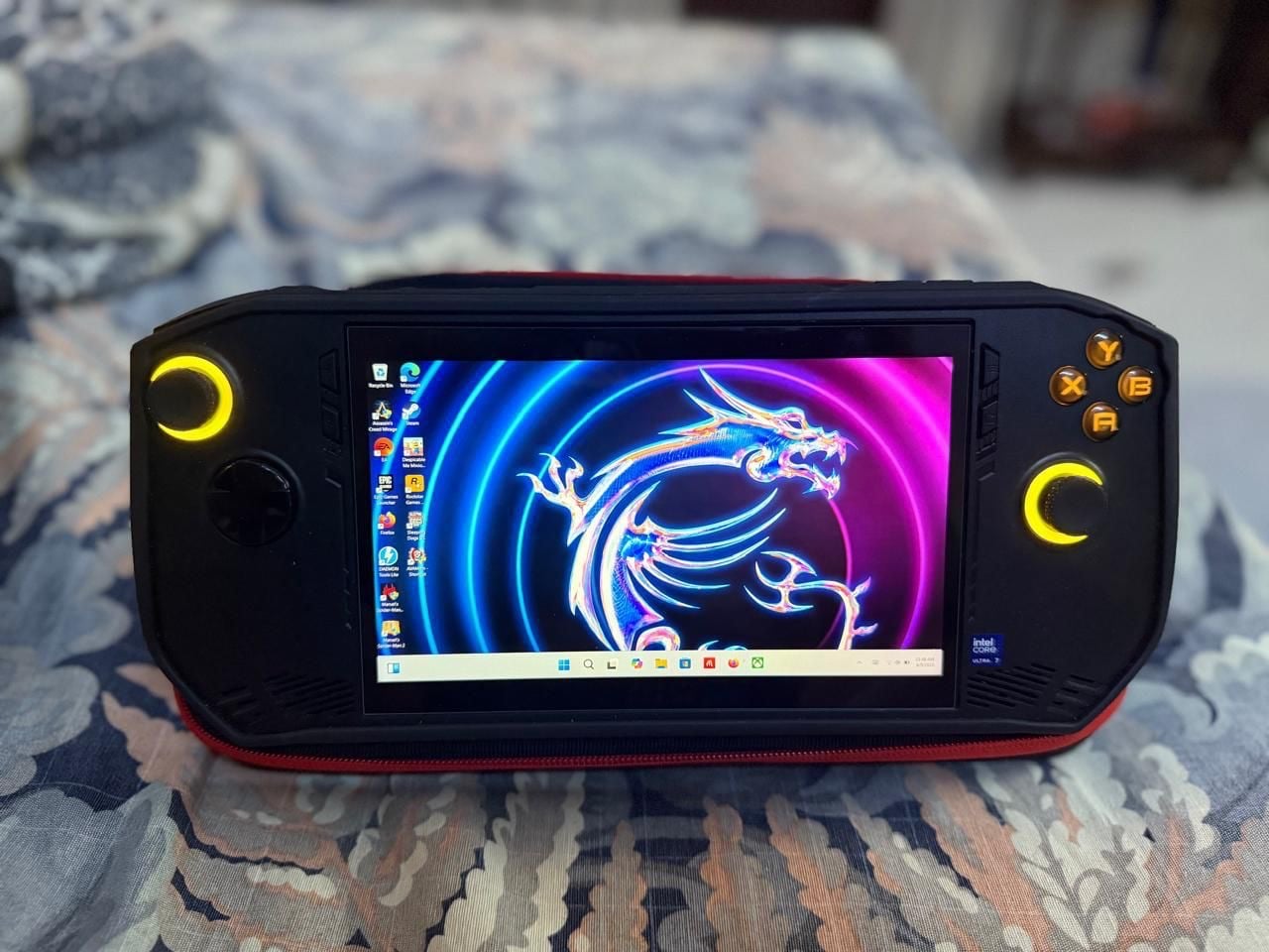 MSI CLAW A1M Ultra 7 - Image 3