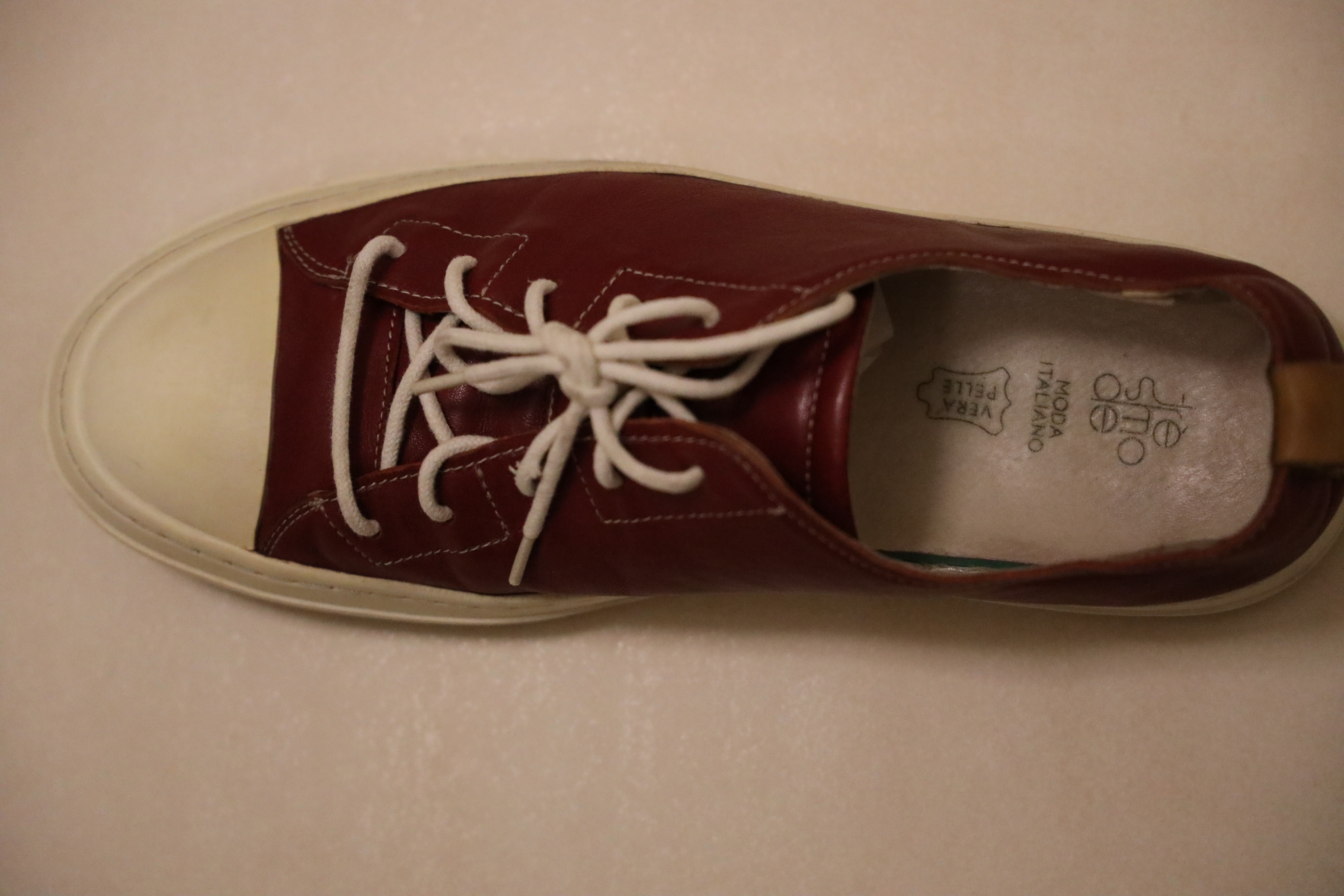 Unisex Sneakers – Lightly Used - Image 5