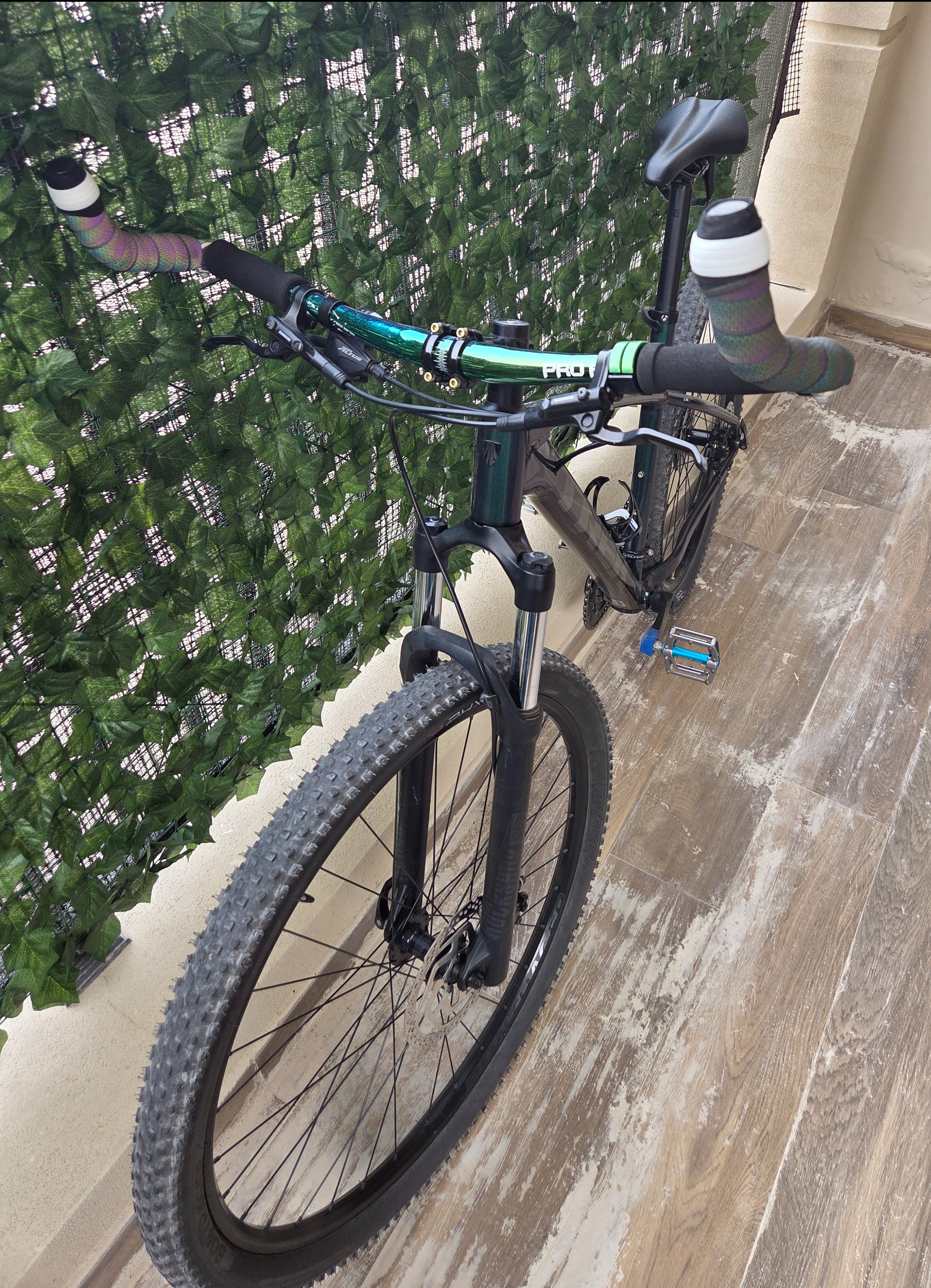 Trek Marlin 7 MTB, little used - Image 2