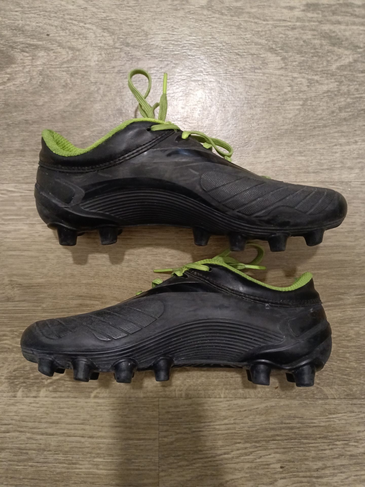 Nivia football boots - Image 2