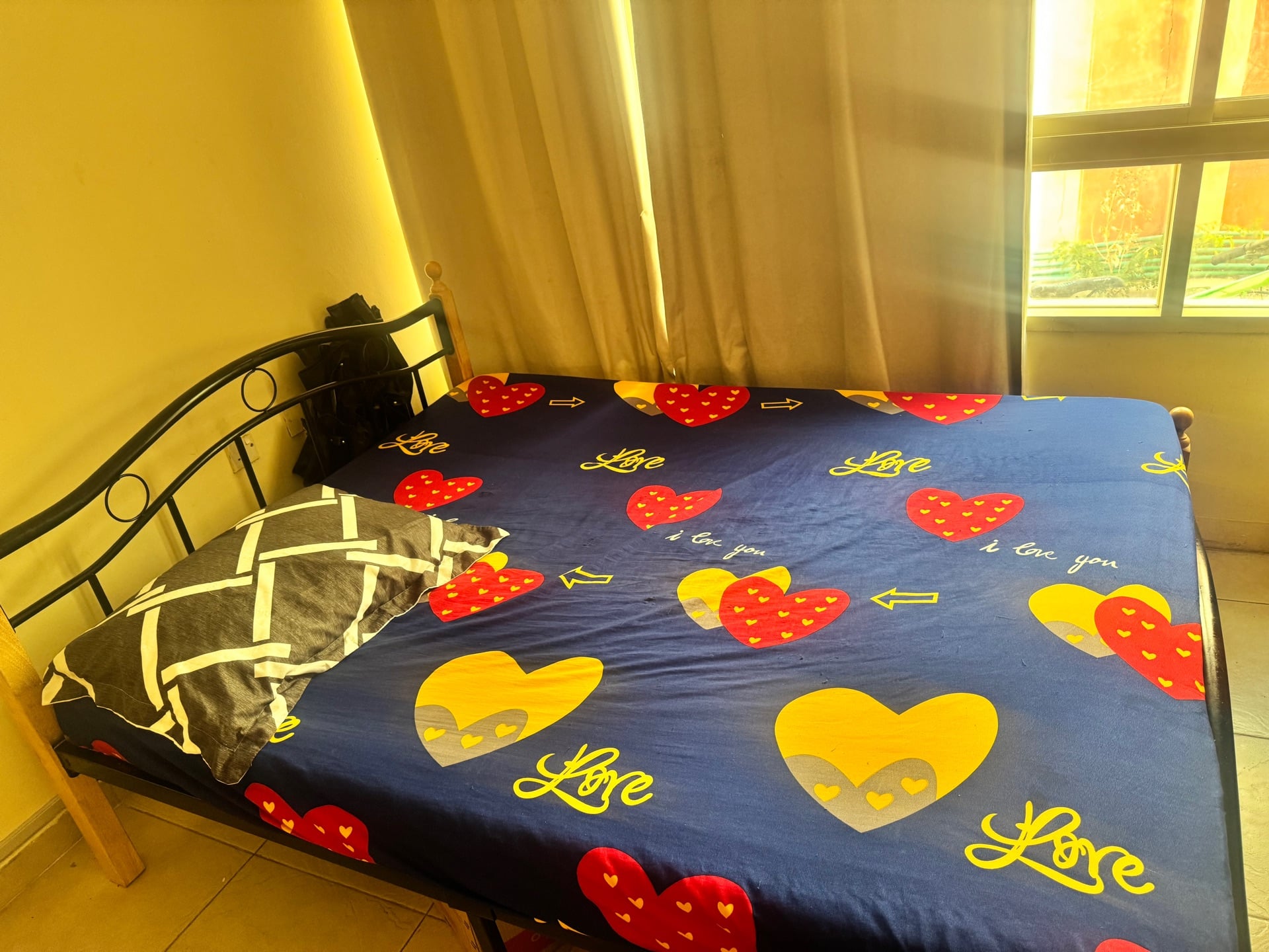 Moving Sale for Queen wize bed with matteress - Image 3