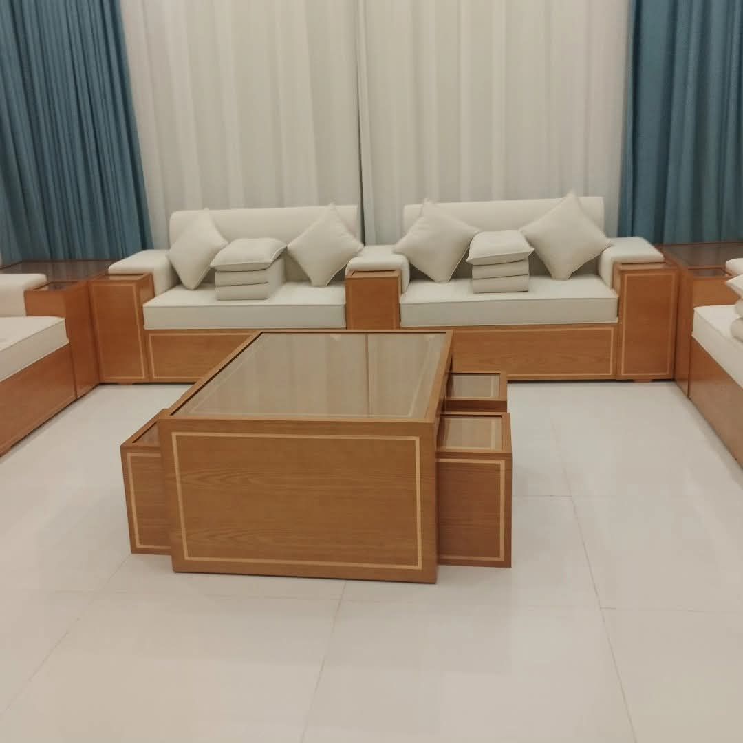 Carpet, Parquet, curtains, vinyl sofa  - Image 7