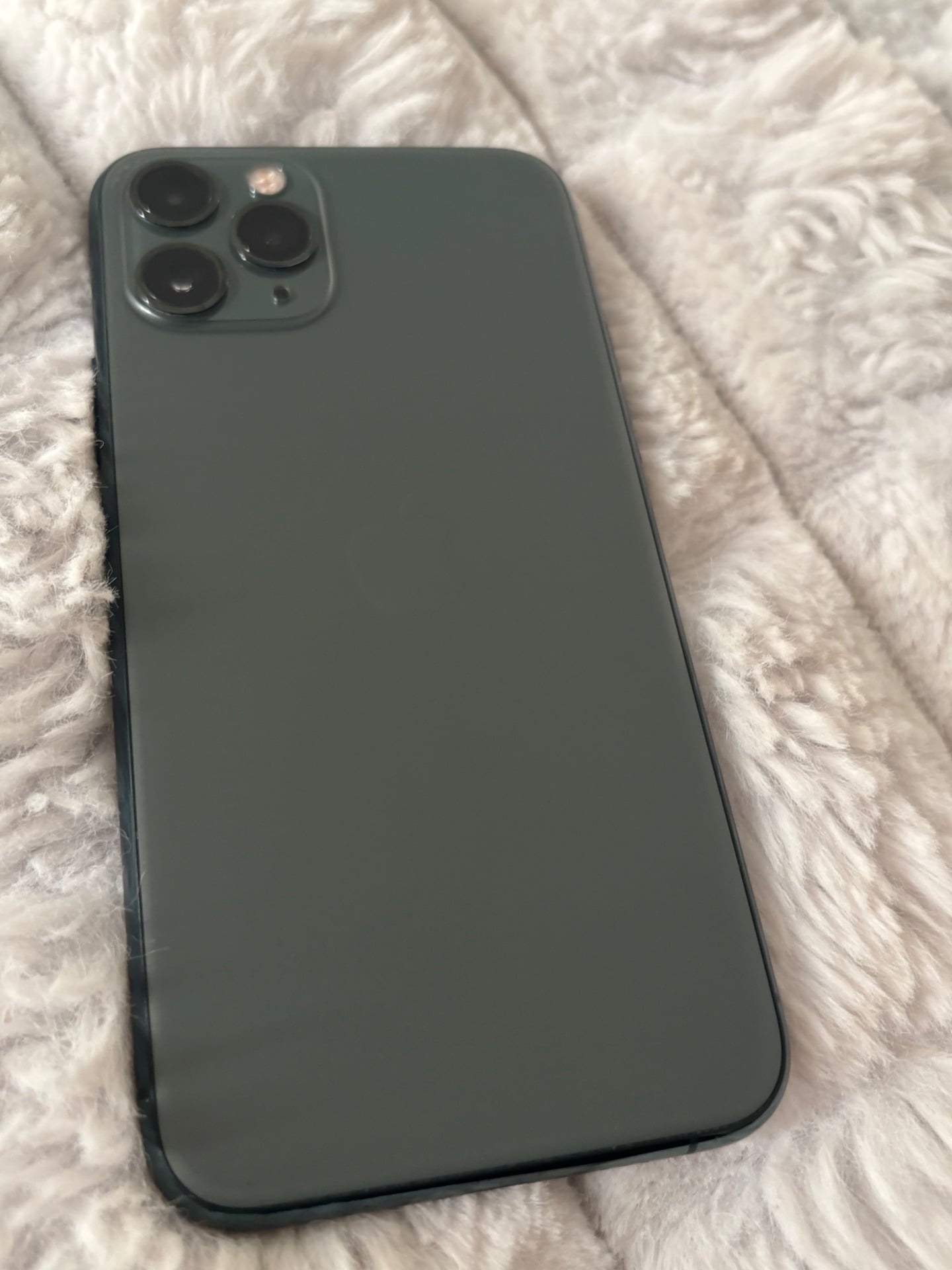 Apple iPhone 11 Pro Gray with 256MB Storage - Image 5