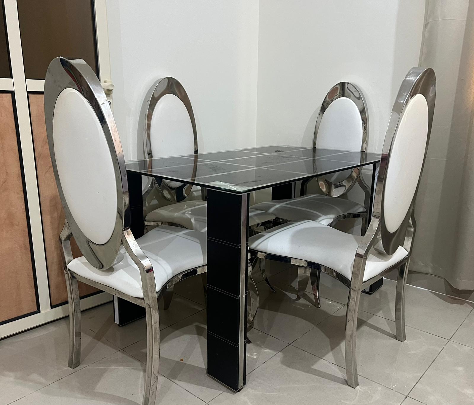 Table Rent For Qatar Dining Table | Items | Qatar Living Classifieds | Qatar Living Classifieds