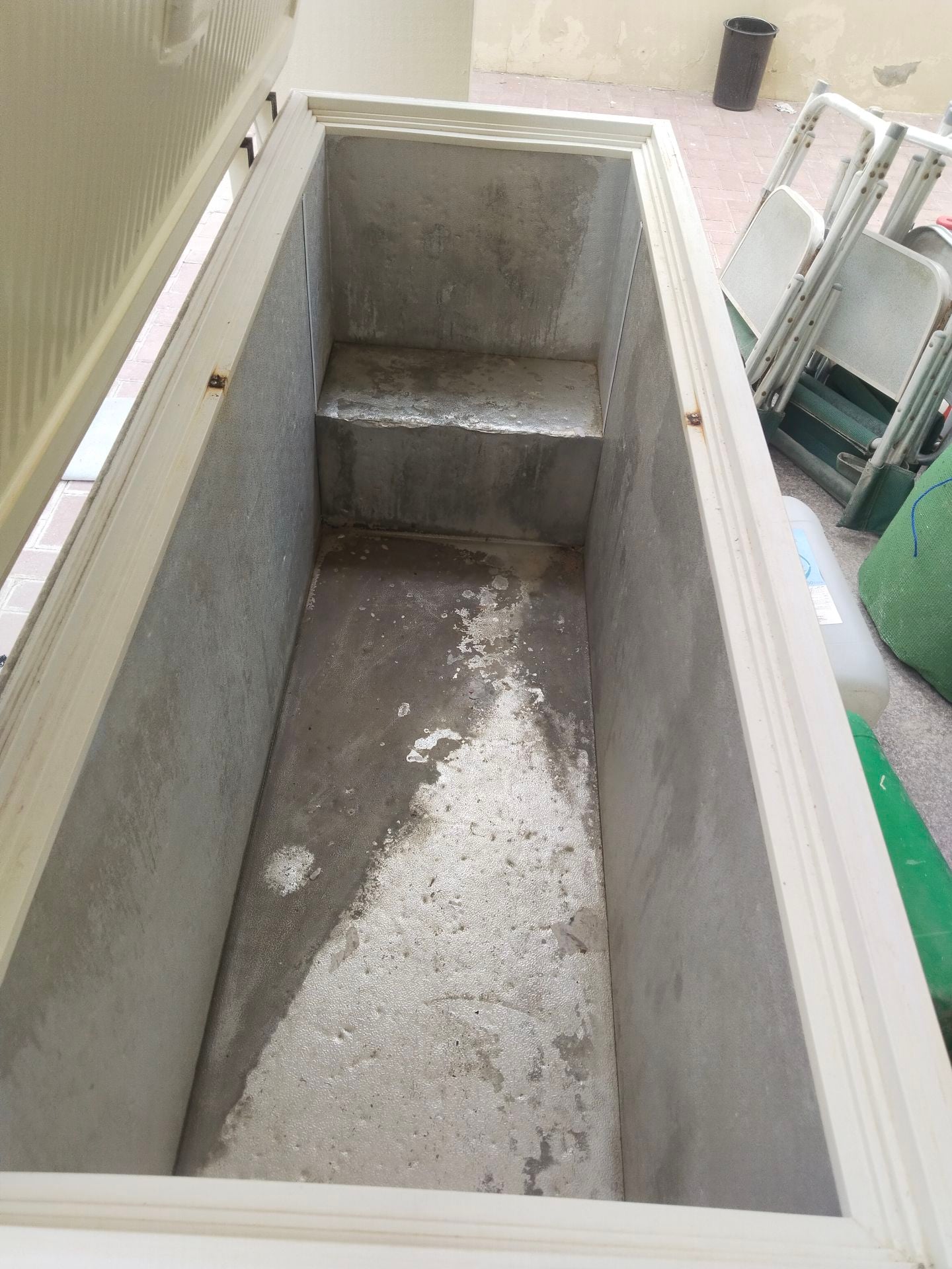  Ice Freezer  - Image 4