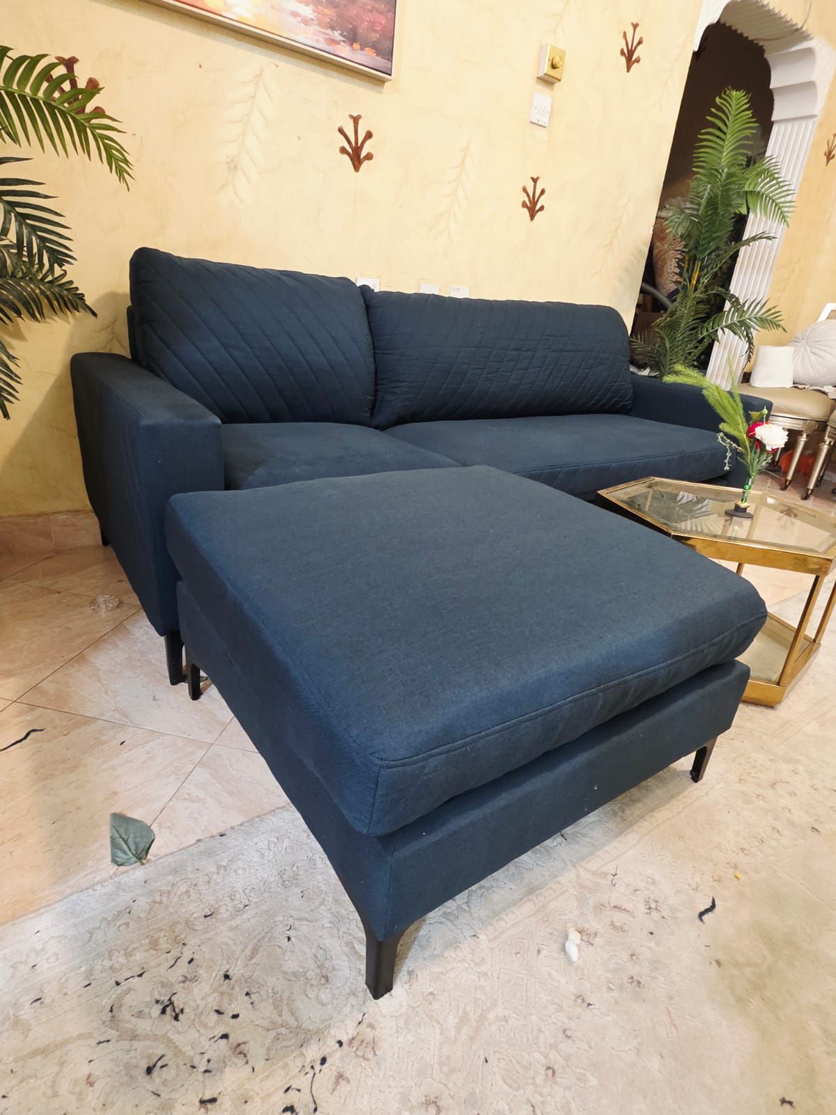 L ship Sofa  - Image 7