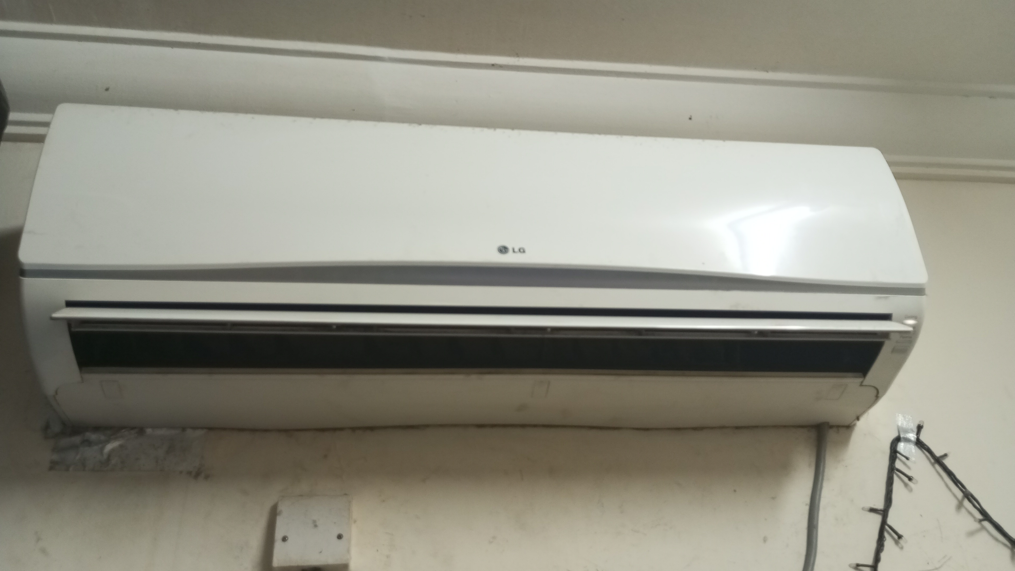 2 ton indoor 1 no + outdoor 2 no's - Image 3