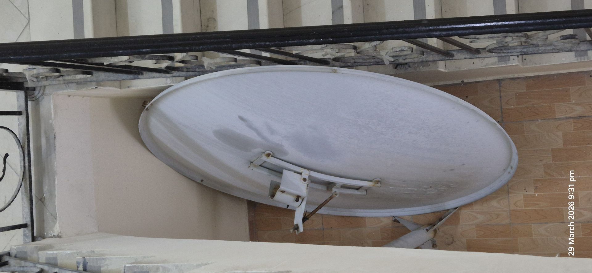 Airtel DTH with big antenna  - Image 3