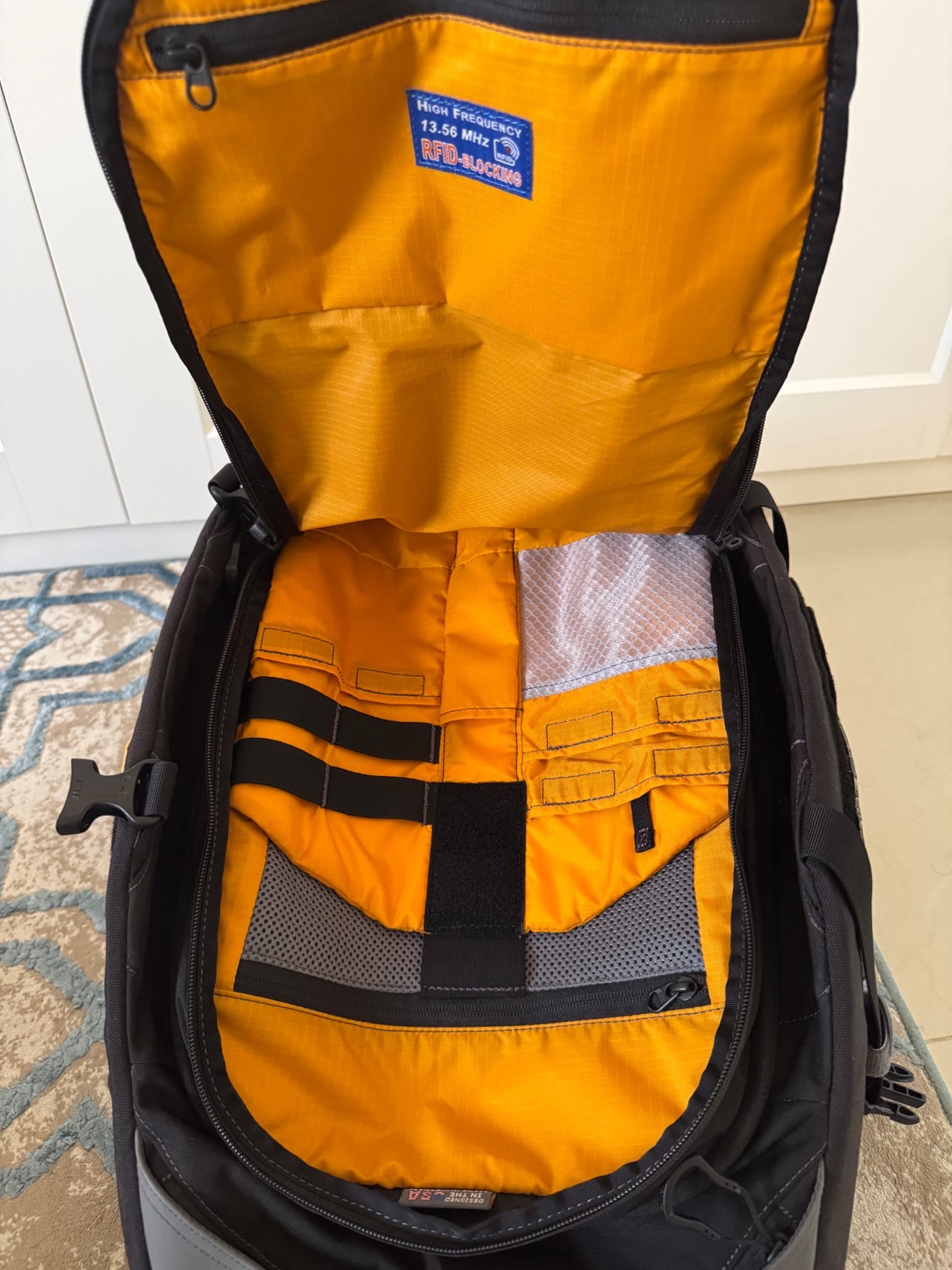 bag for sale In excellent condition - Image 6