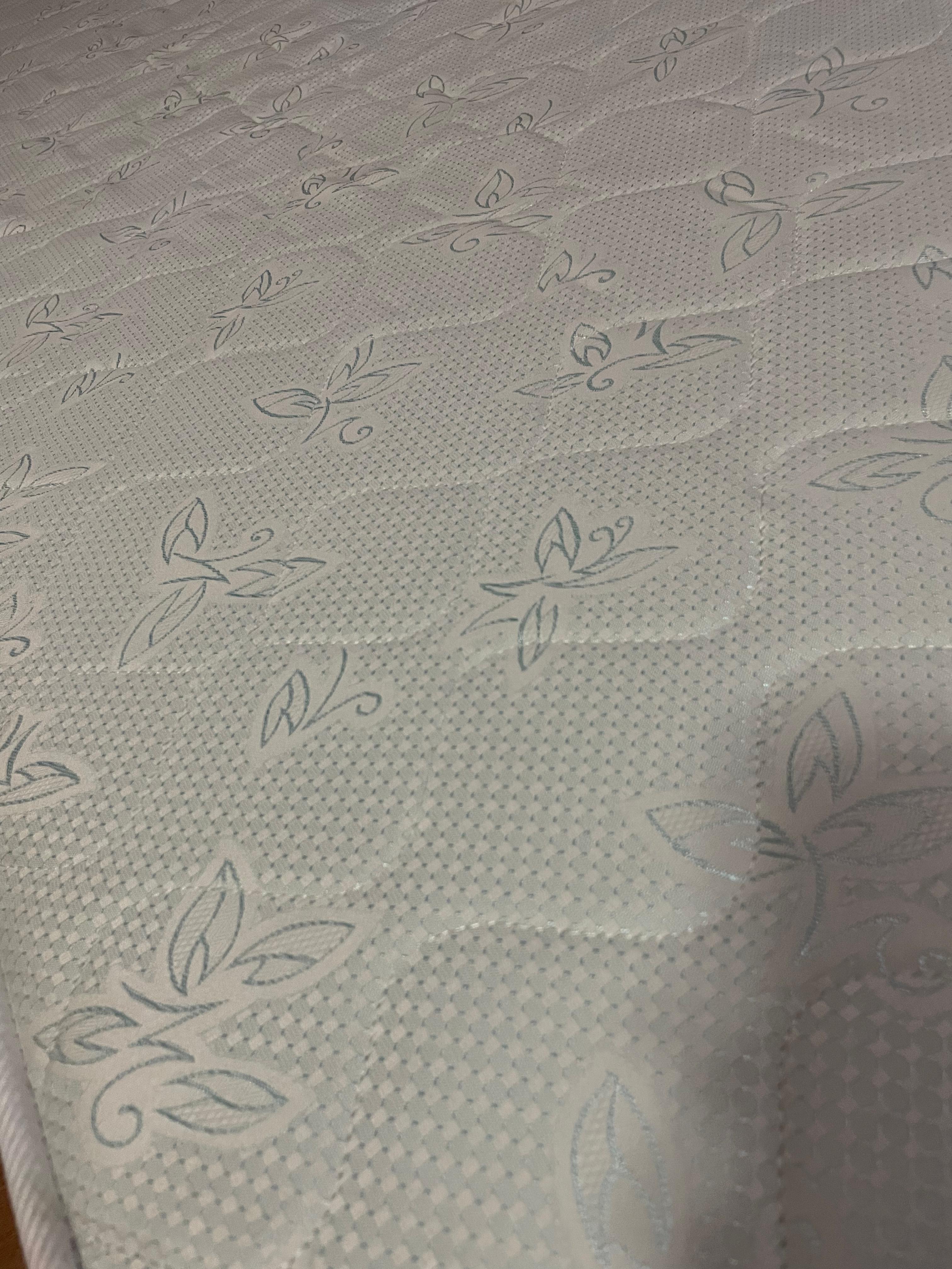 King Size Mattress (Medicated) - Image 4