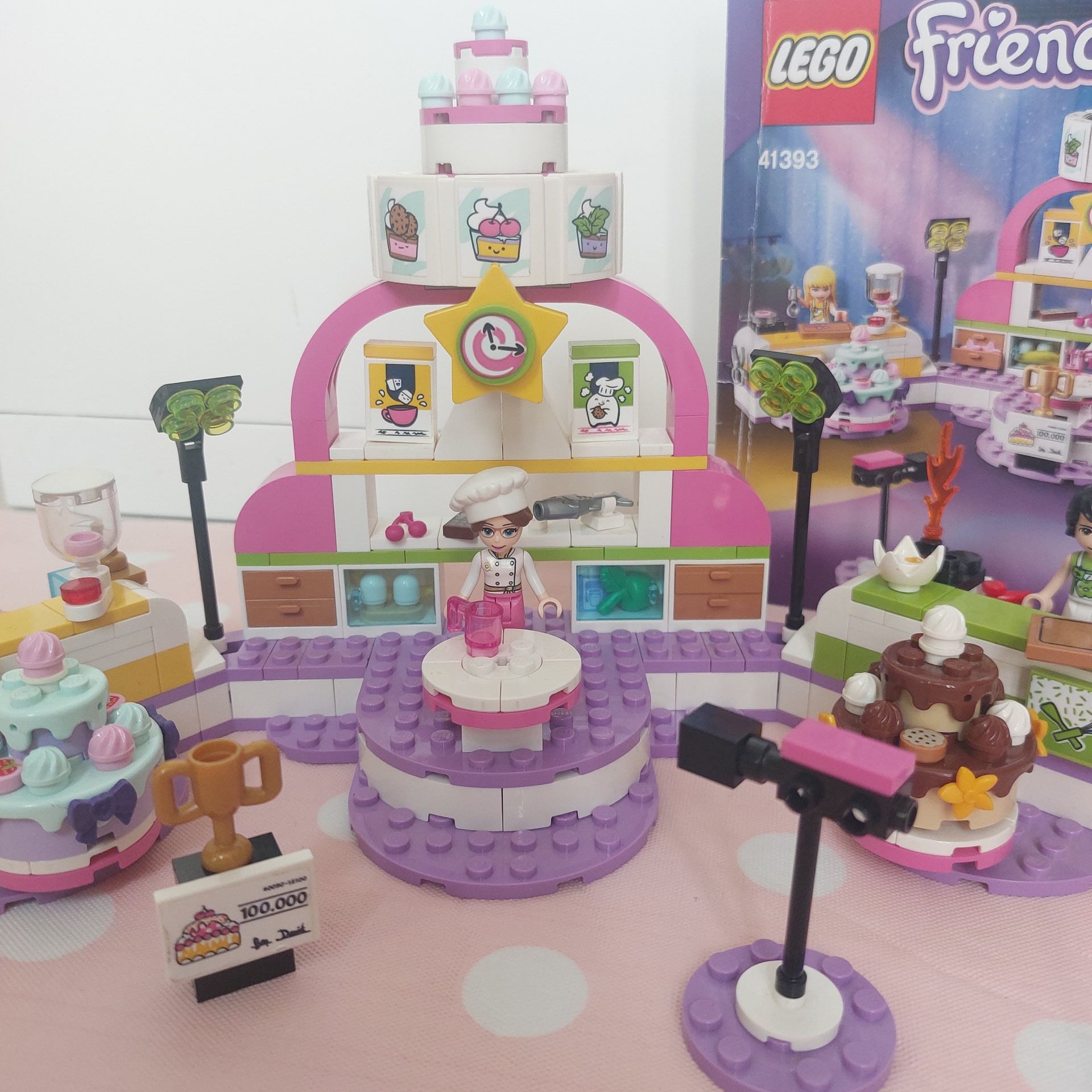 Lego Friends Baking Competition  - Image 5
