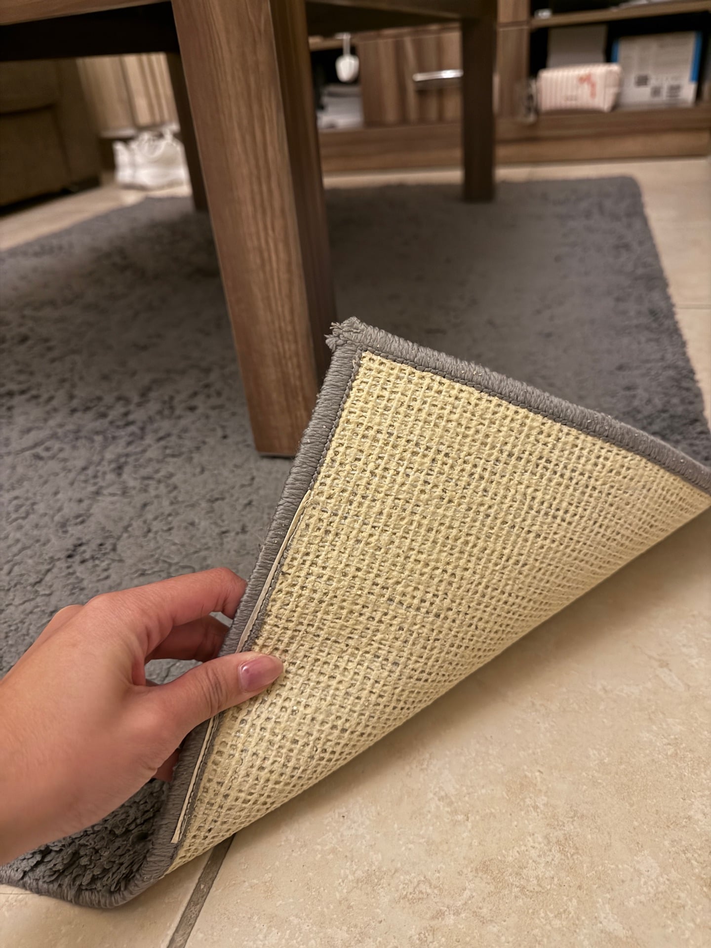 GREY CARPET - Image 4
