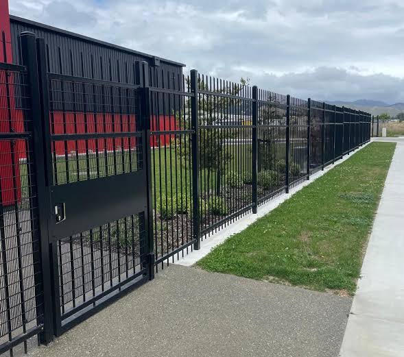 Full Design & Execution, Fencing - Image 2