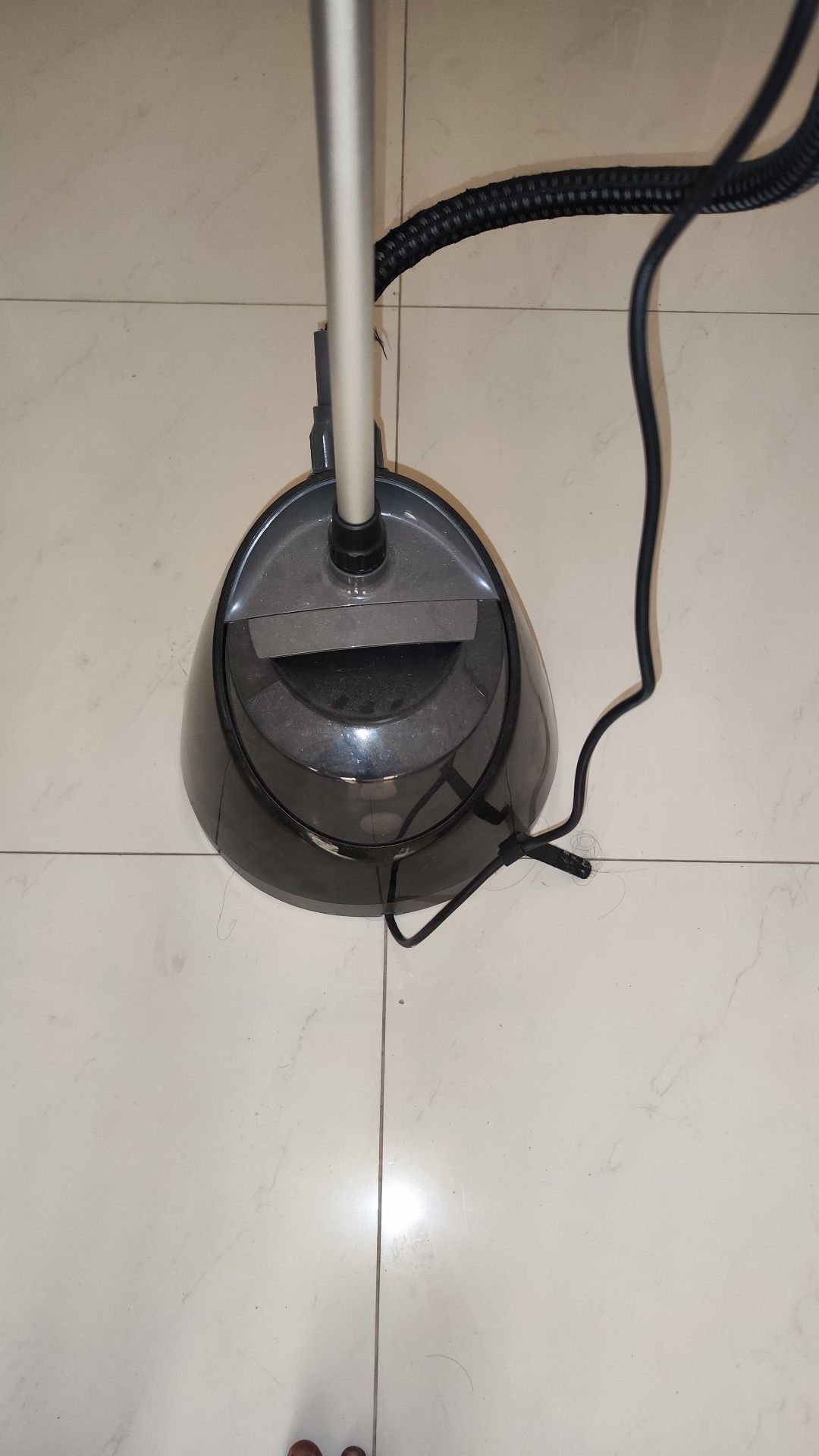 Tefal Standing Garment Steamer – Perfect Condition - Image 3