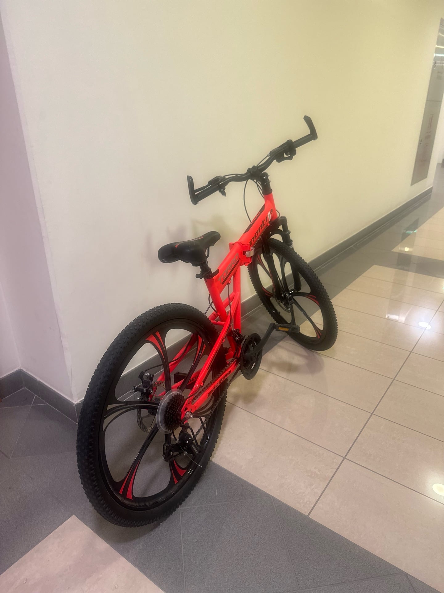 26 inch Cycle for sale - same as new - Image 2