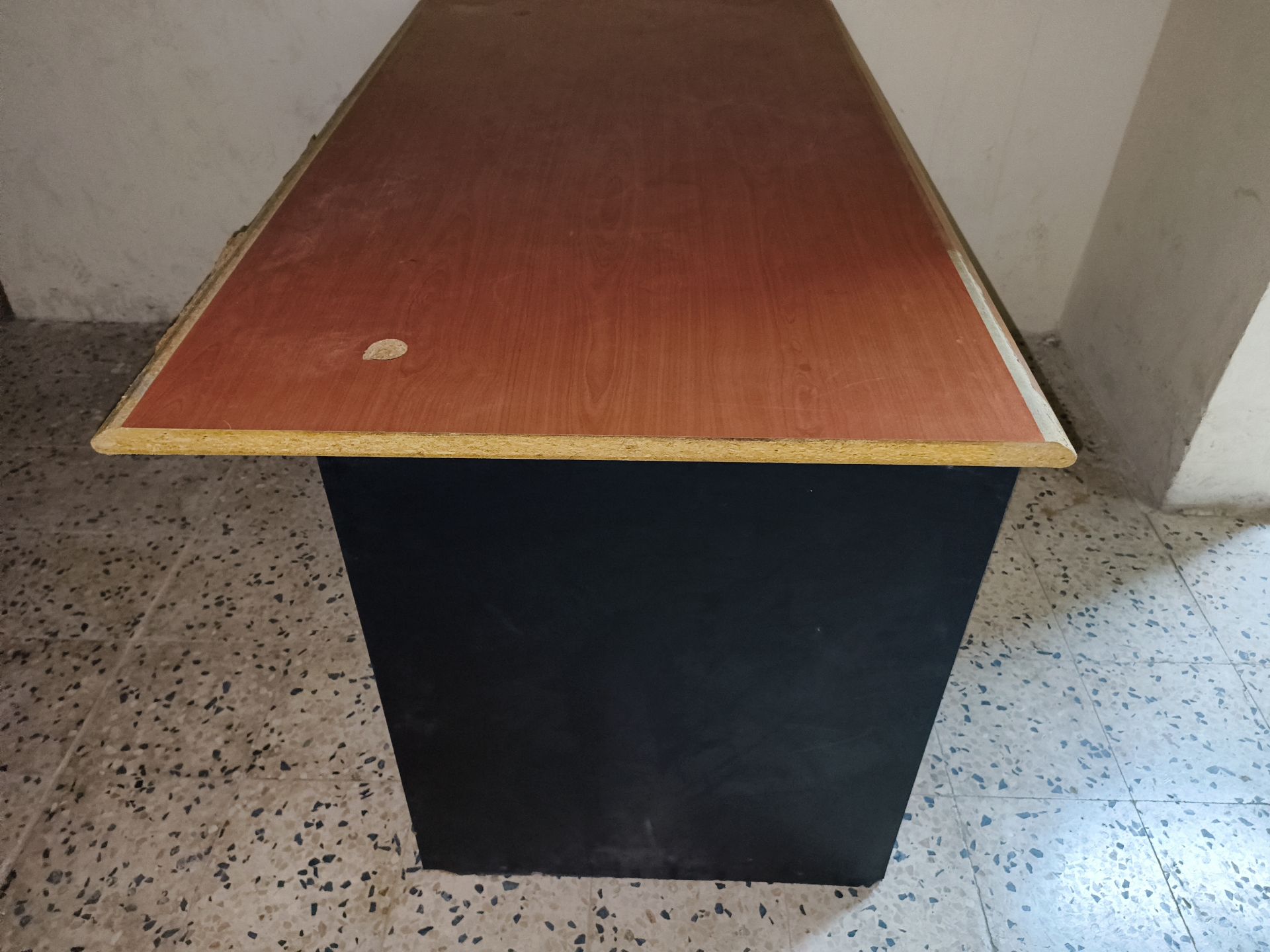 computer table  - Image 3